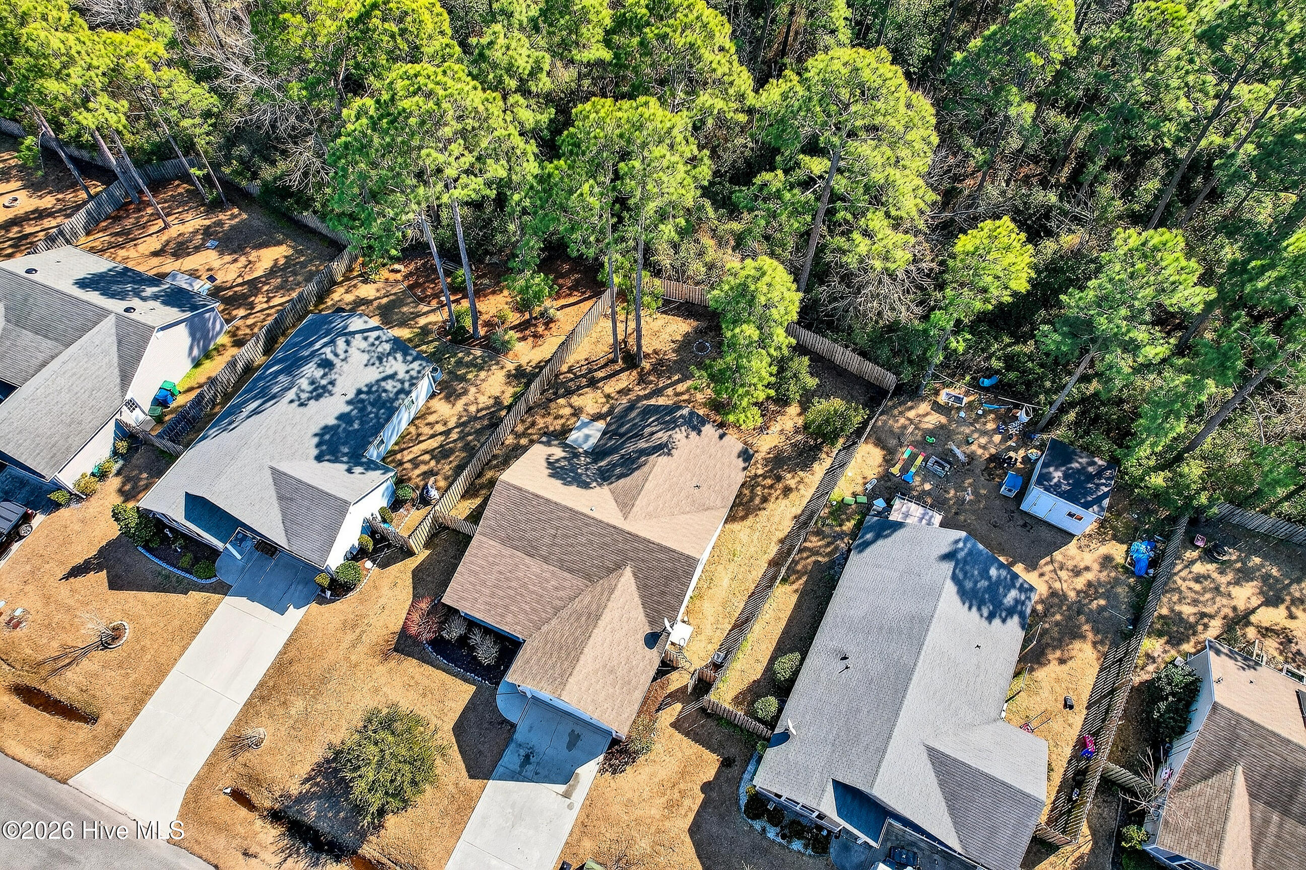 100553930 | Photo 32