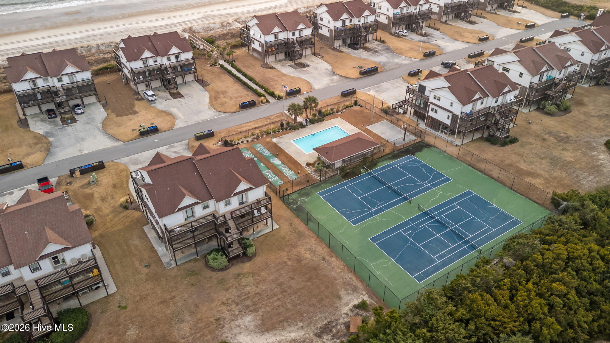 100548451 | Photo 32