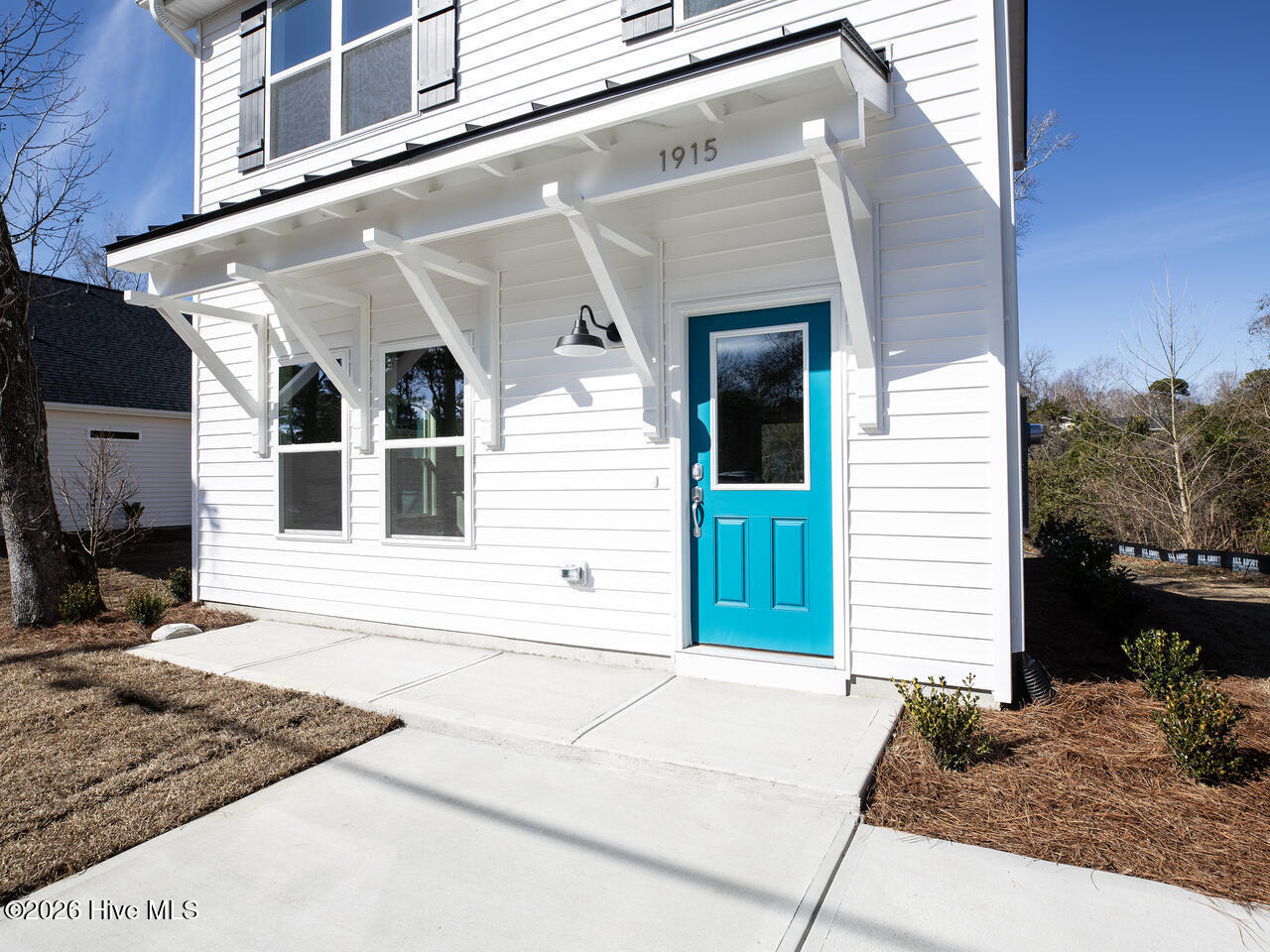 100532361 | Photo 28