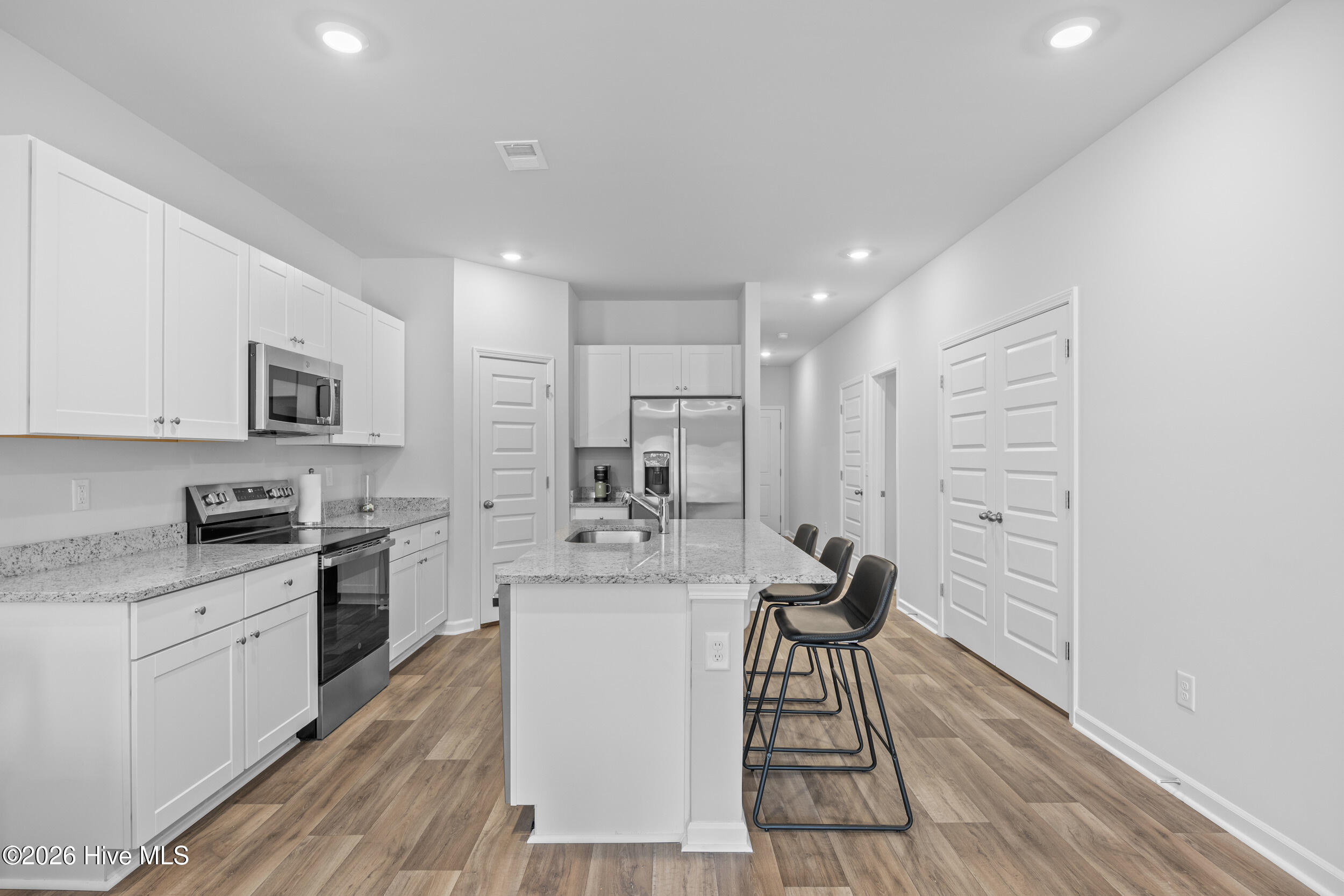 100554337 | Photo 15