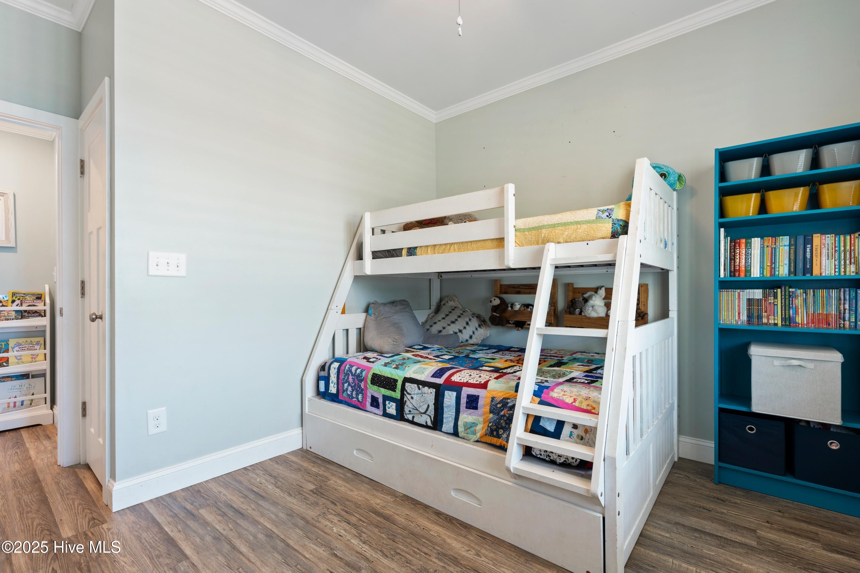 100567642 | Photo 32