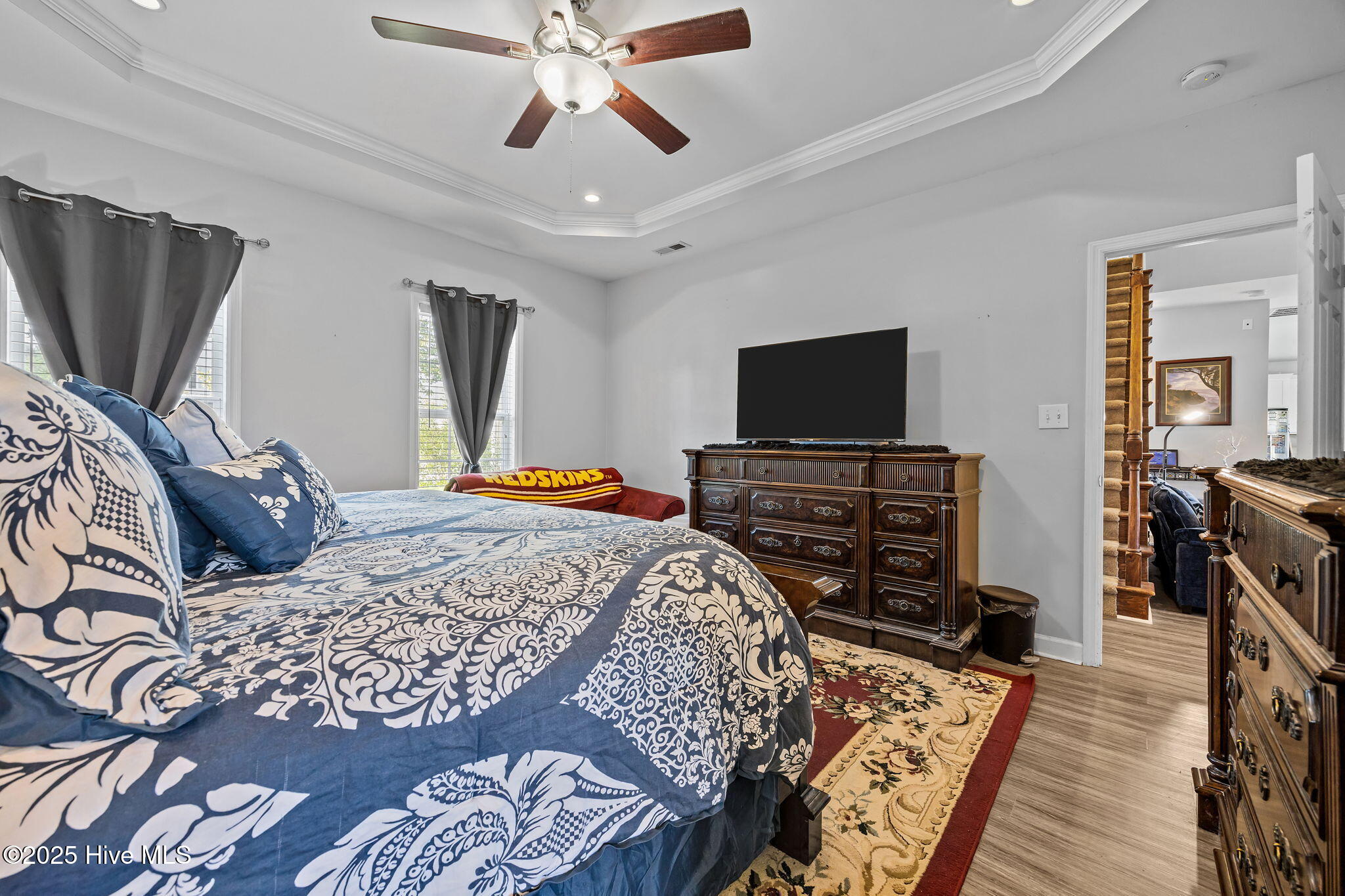 100532317 | Photo 12