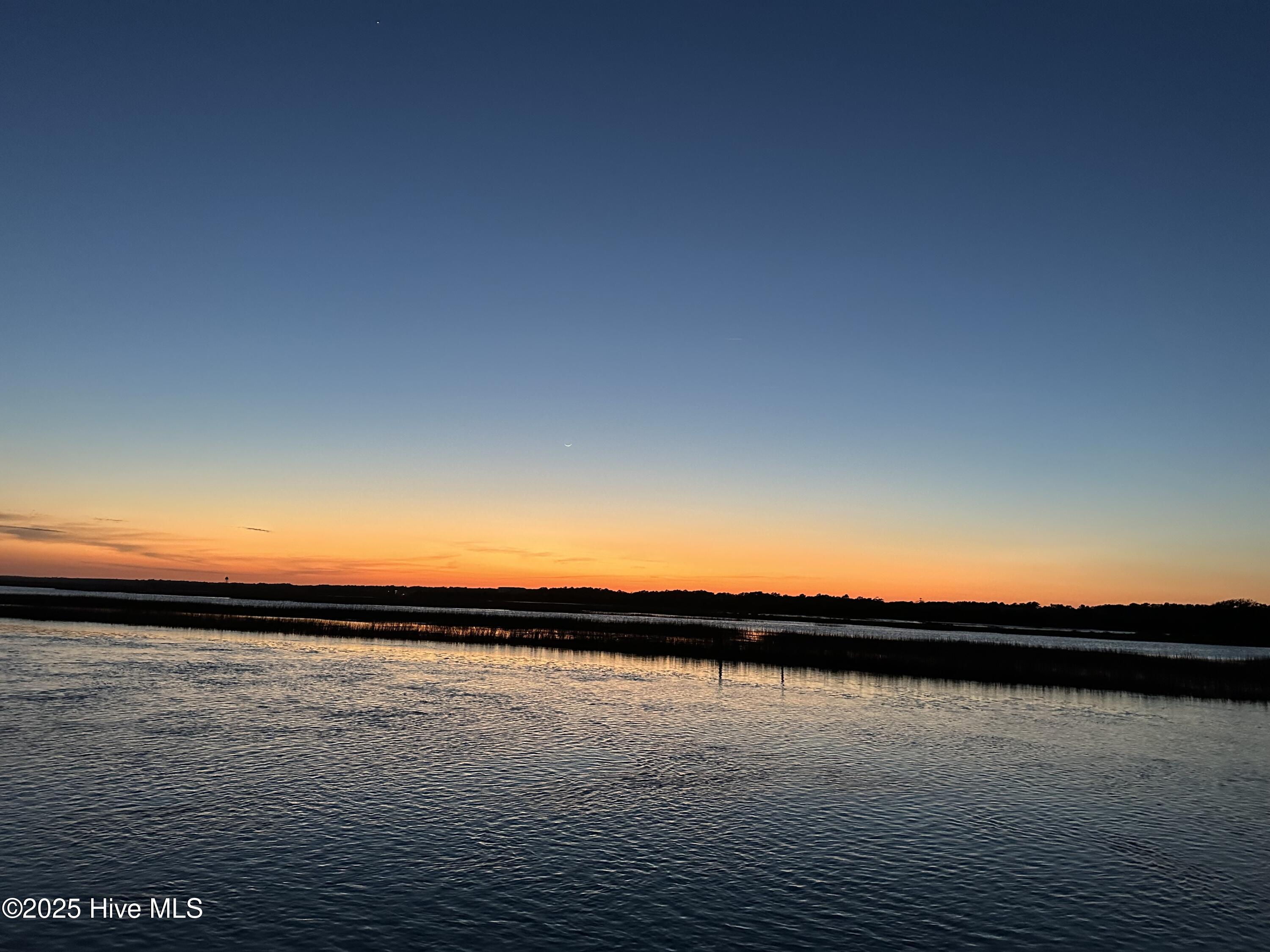 100532728 | Photo 53