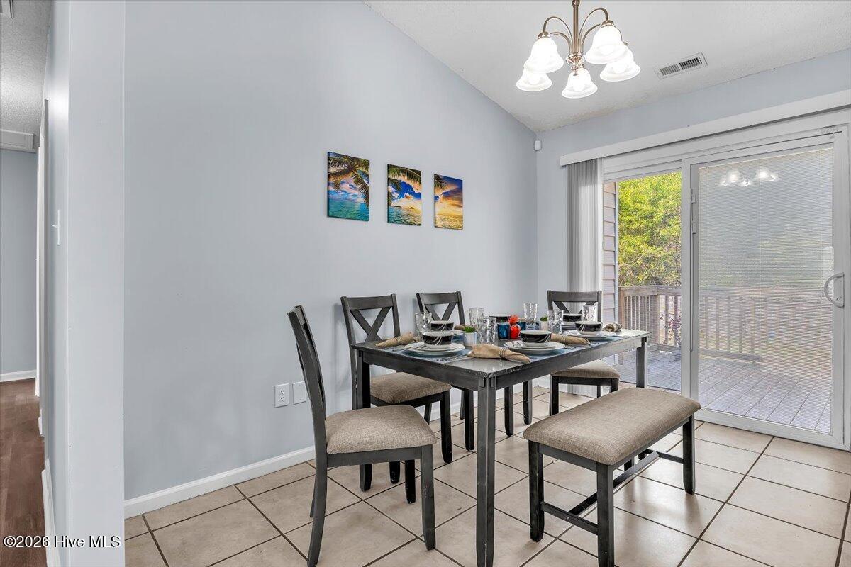 100566247 | Photo 10