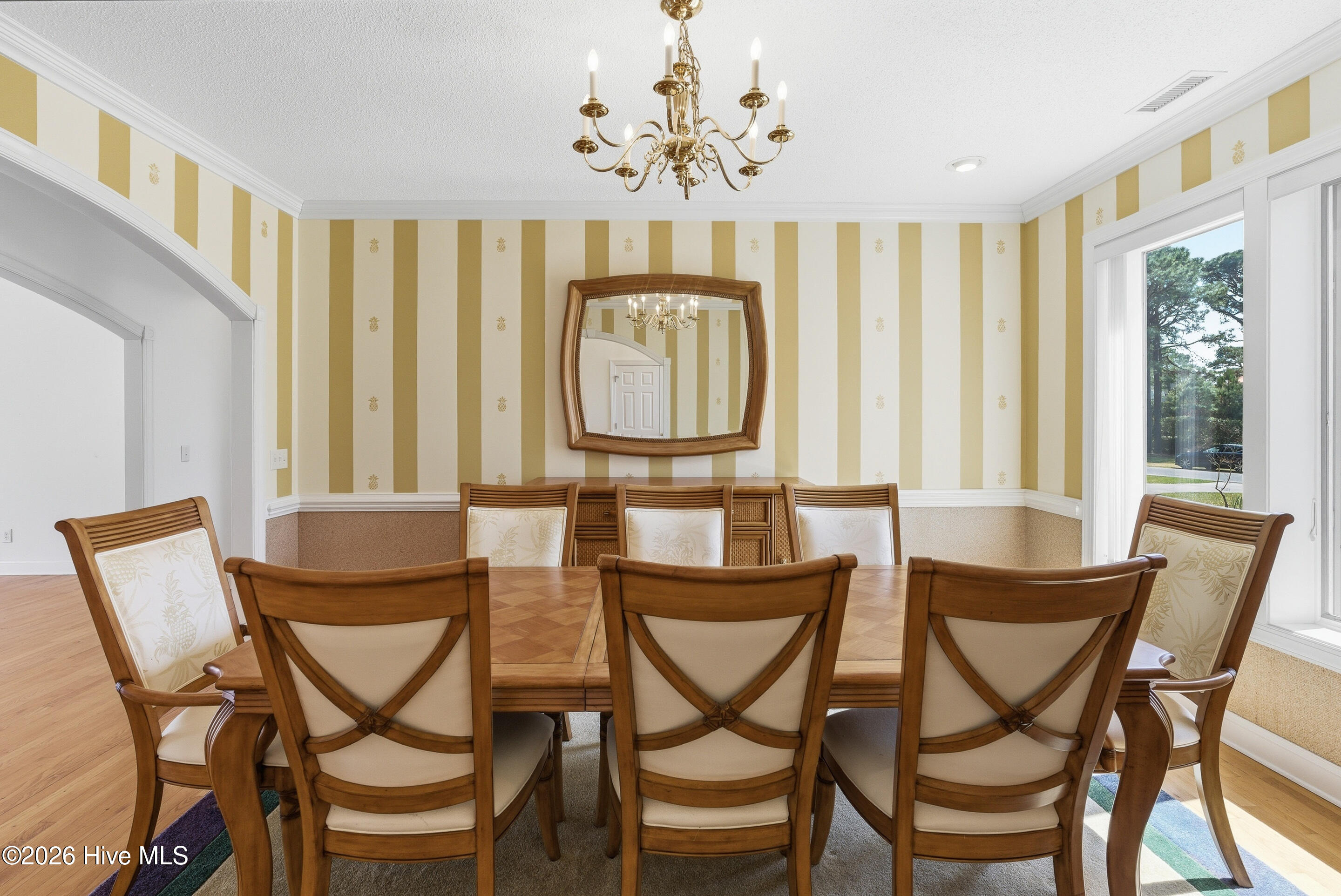 100564038 | Photo 12