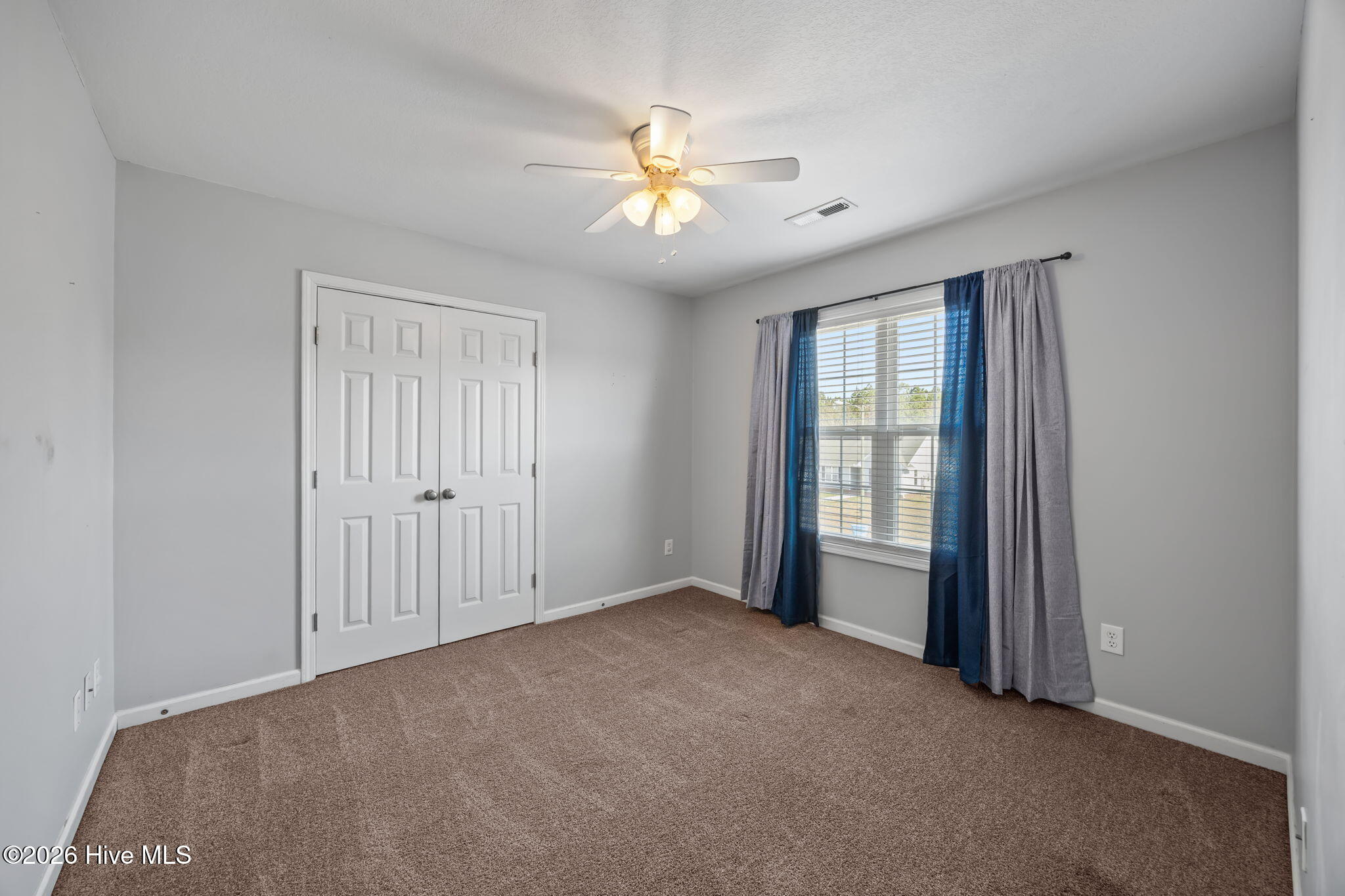 100558260 | Photo 29