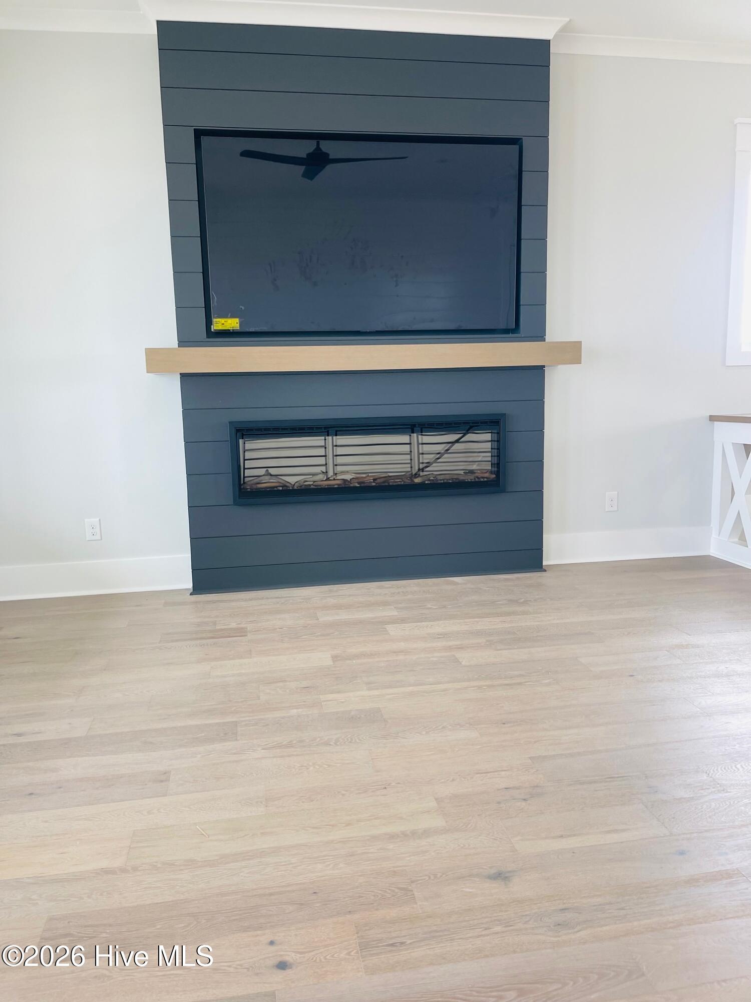 100560037 | Photo 19