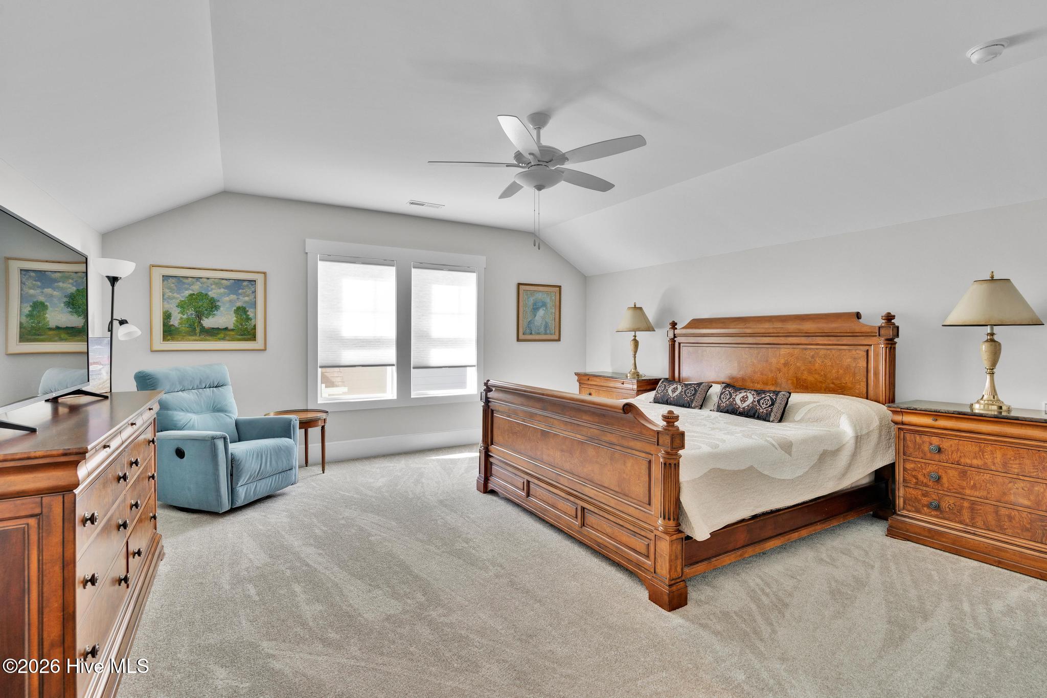 100554961 | Photo 36