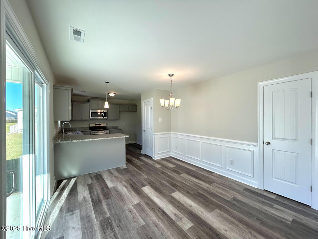 100538382 | Photo 22