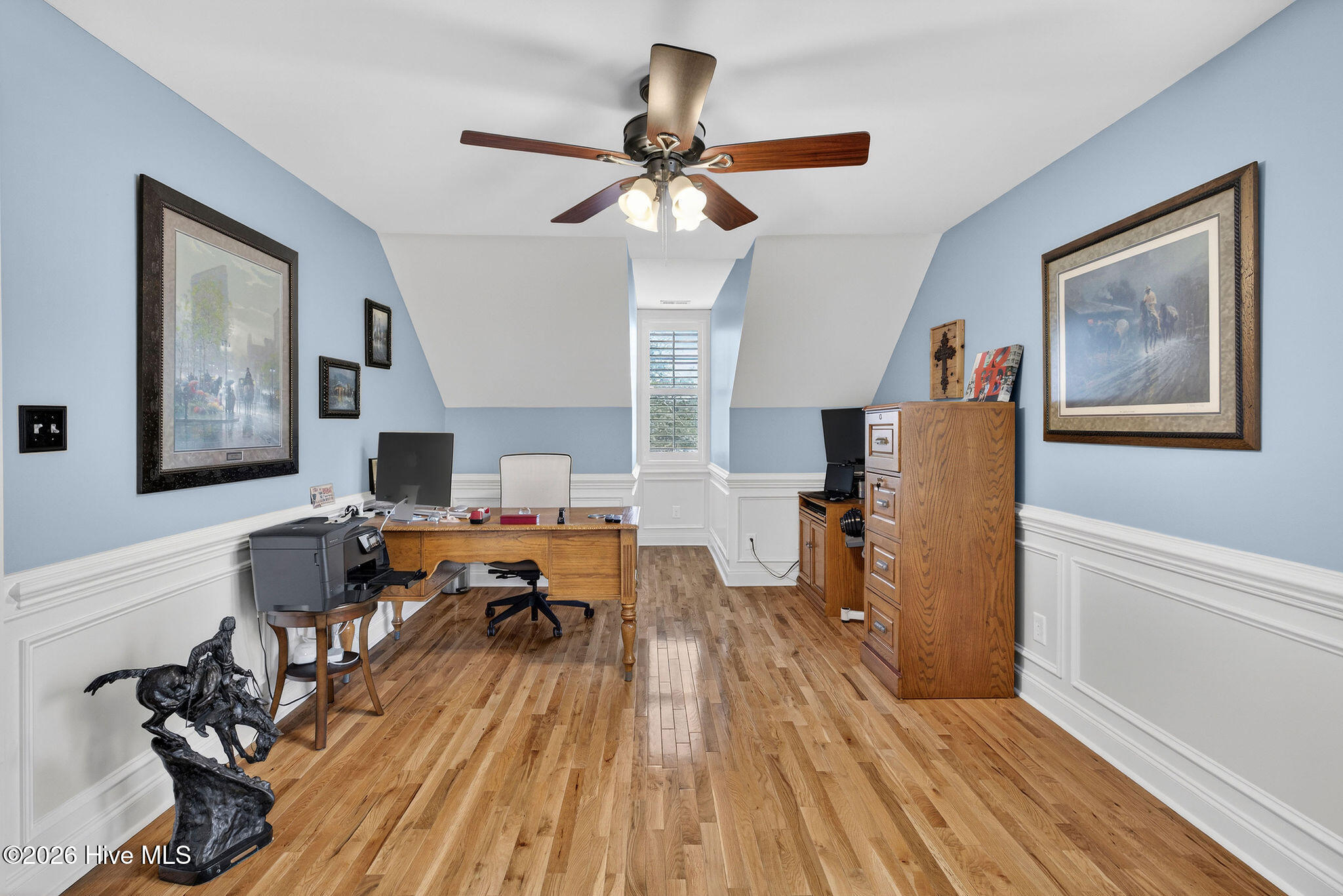 100547469 | Photo 35