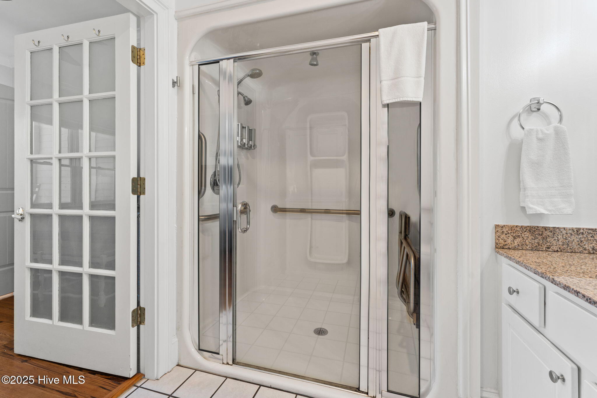 100510099 | Photo 32