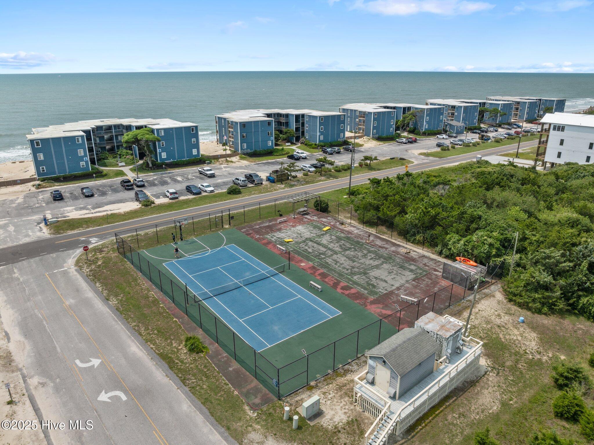 100559398 | Photo 40