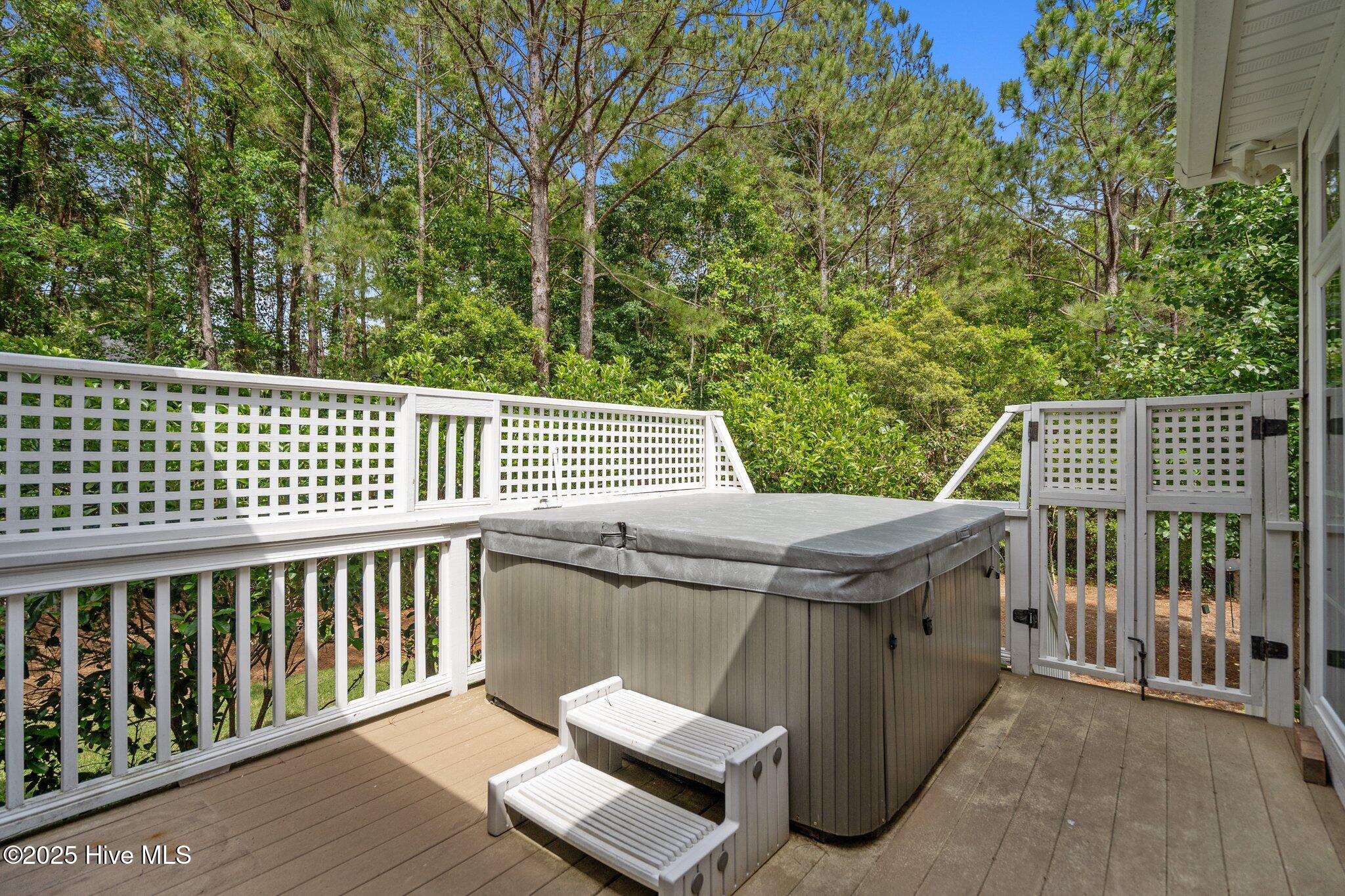 100565962 | Photo 66