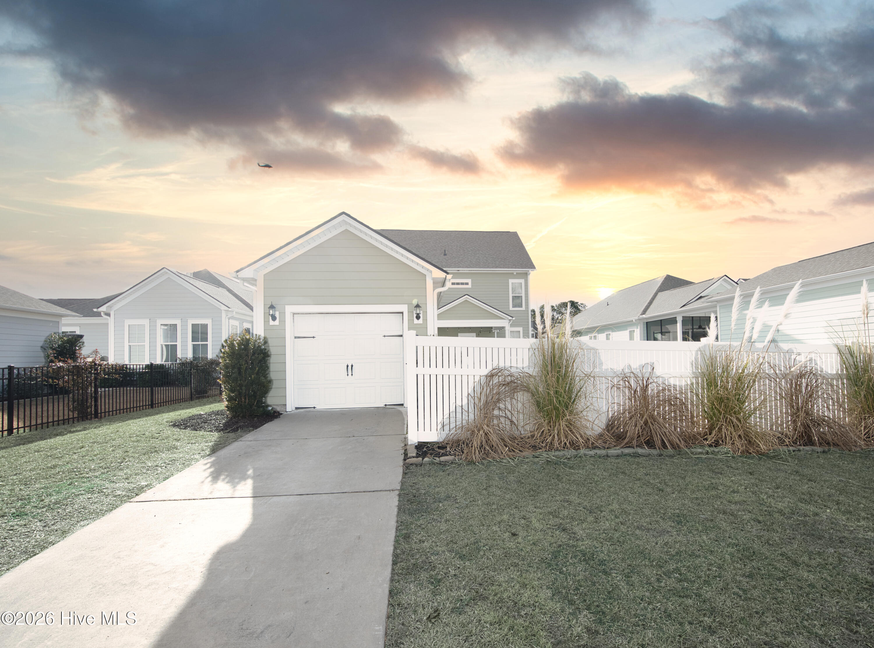 100551337 | Photo 10