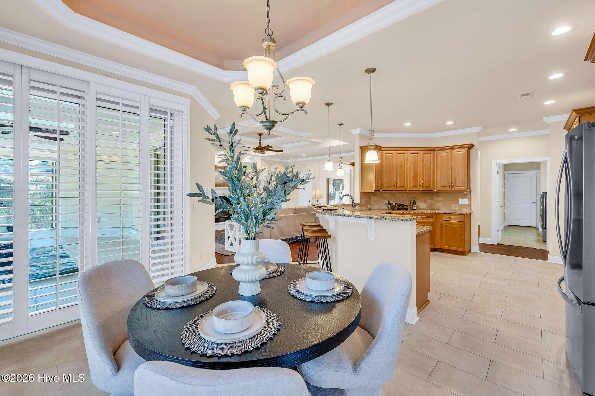 100553978 | Photo 12