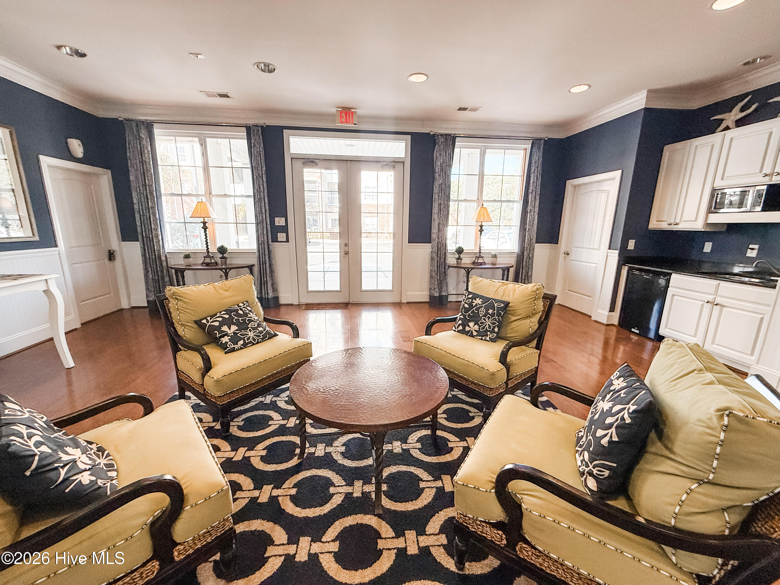 100554593 | Photo 39