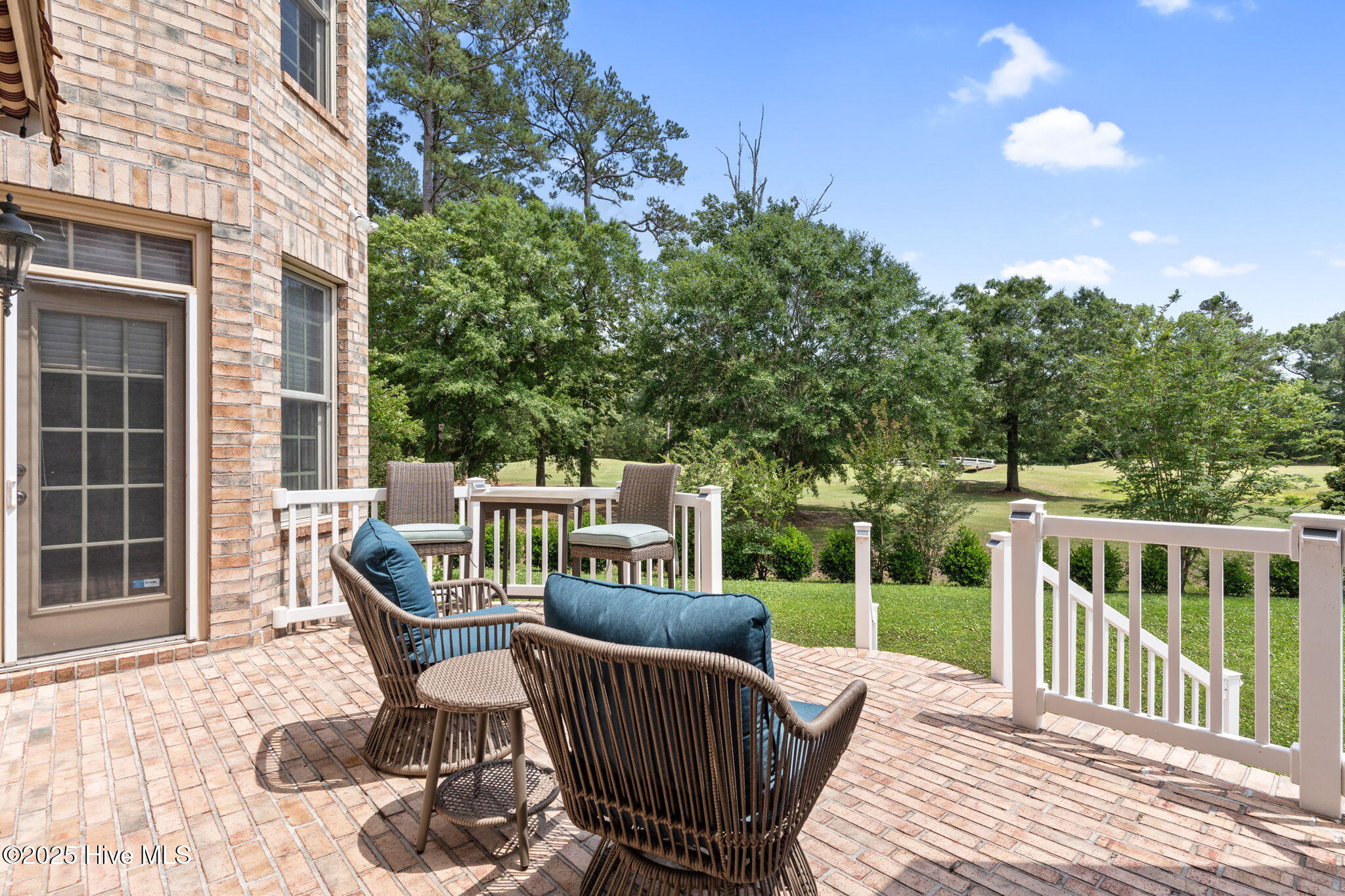 100548908 | Photo 29