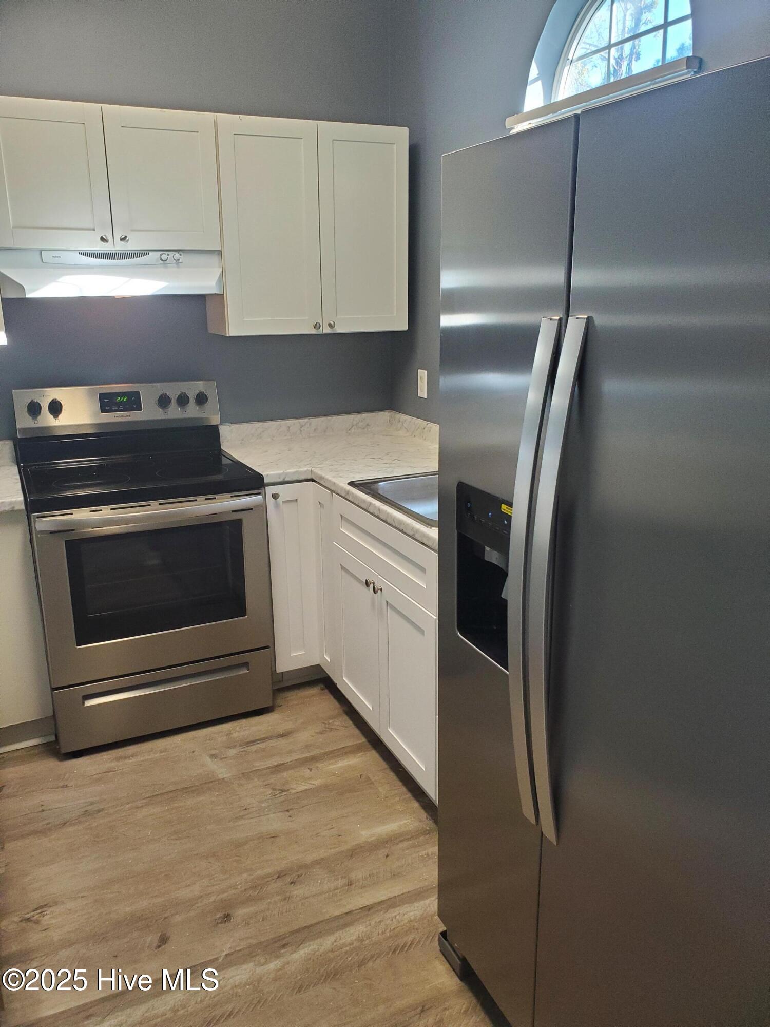 4220 Wilshire Boulevard 304c, Wilmington, NC 28403 – photo 4: 4