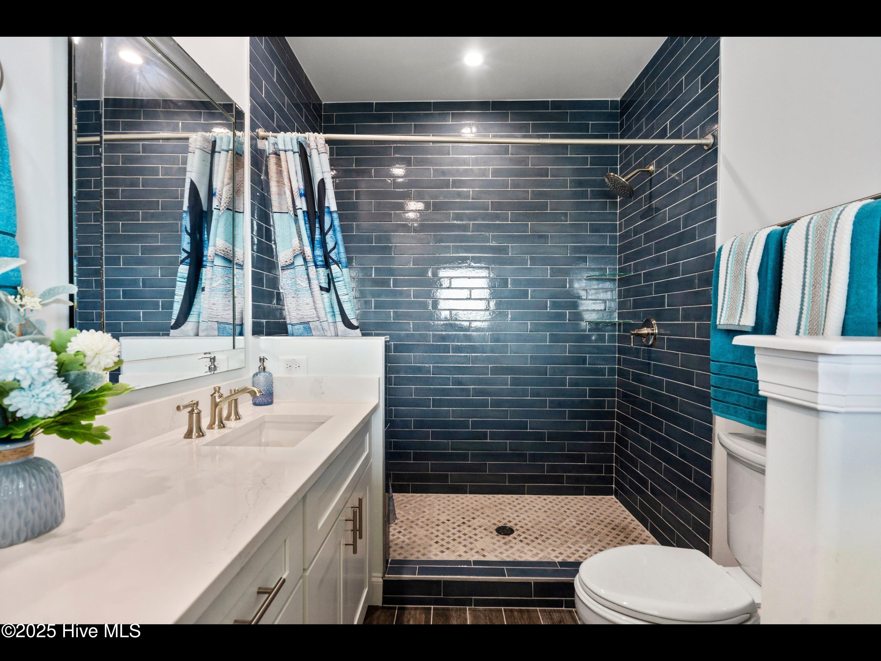 2083 New River Inlet Road A,North Topsail Beach