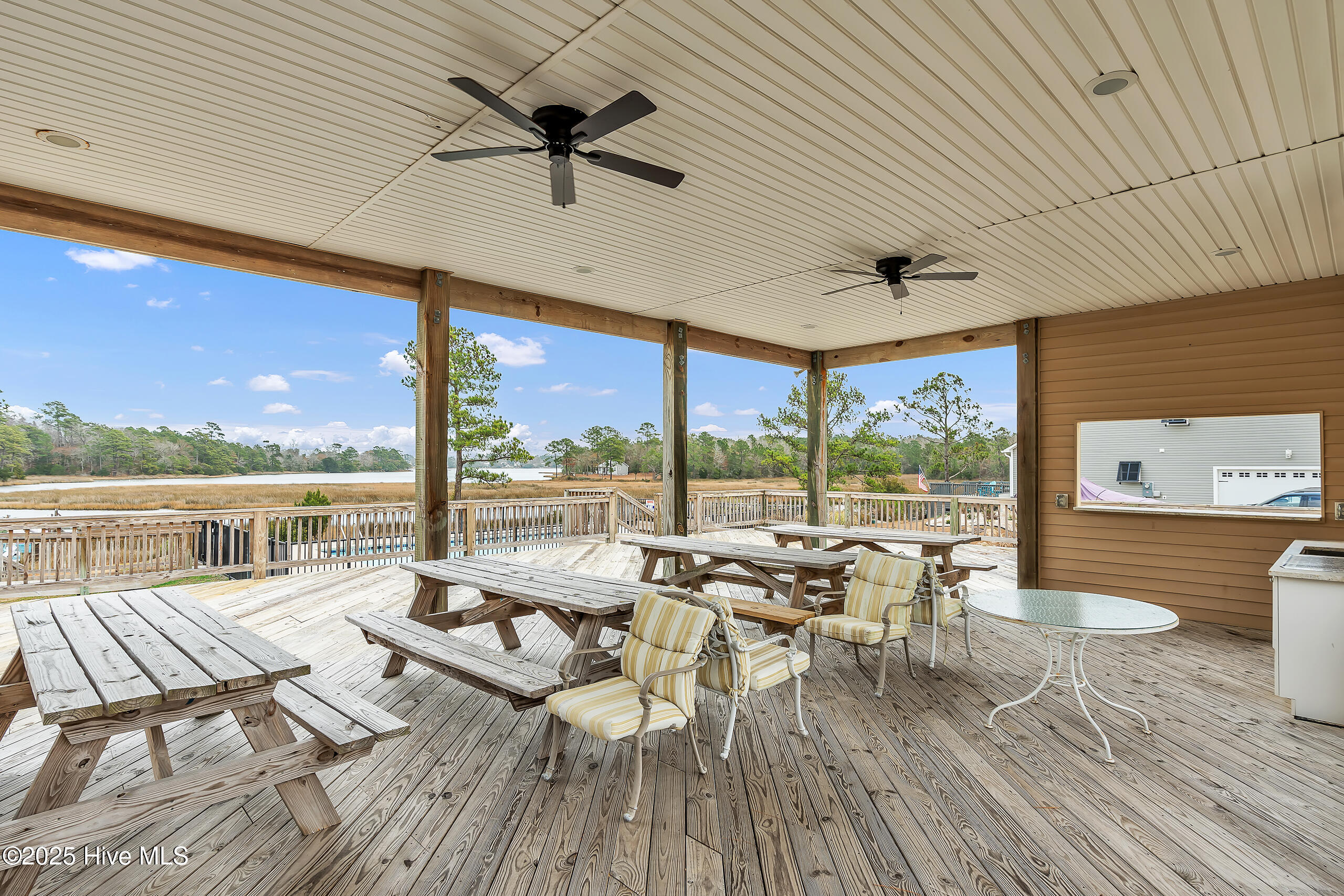 100546927 | Photo 58