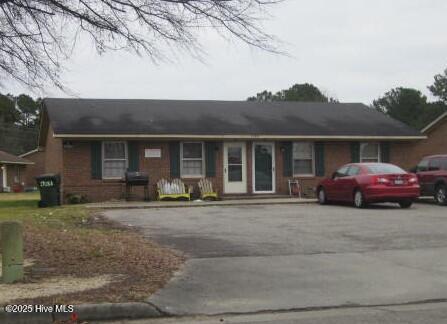 Undisclosed Address, Jacksonville, NC, 28540