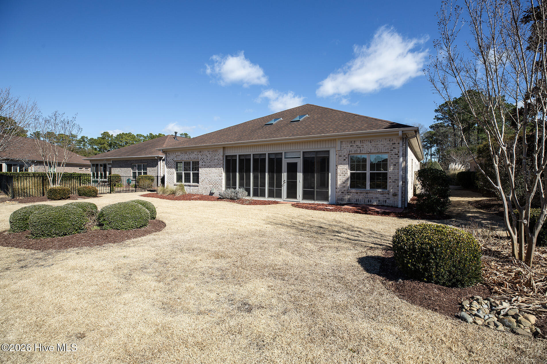 100556141 | Photo 41