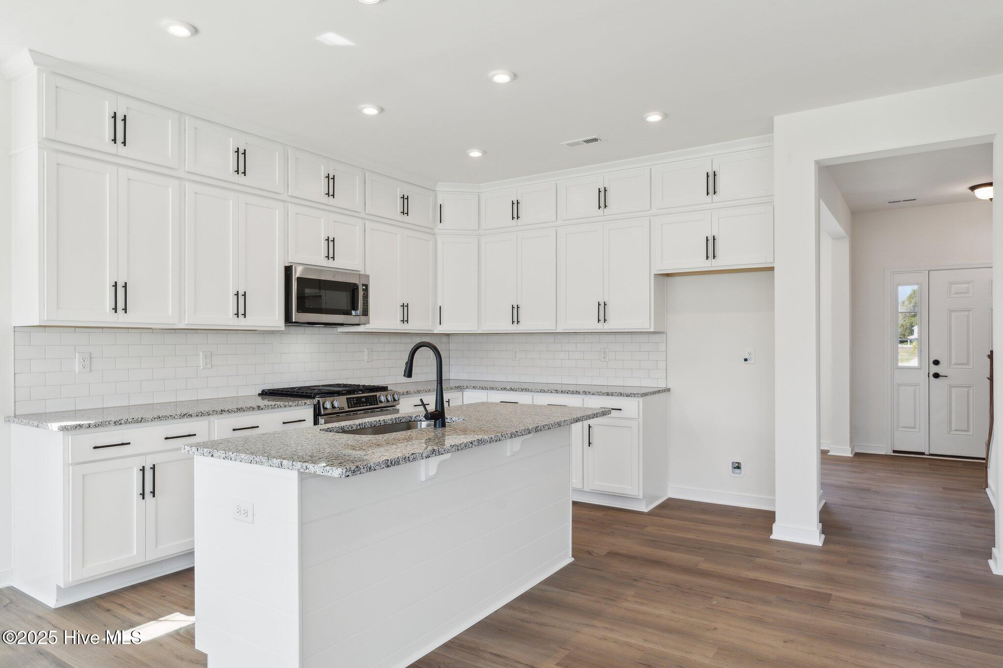 9- HHHunt Homes Franklin Kitchen