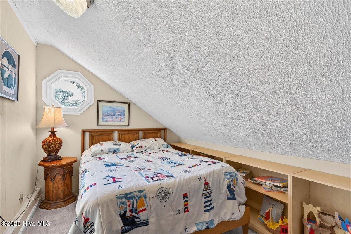 100549781 | Photo 41