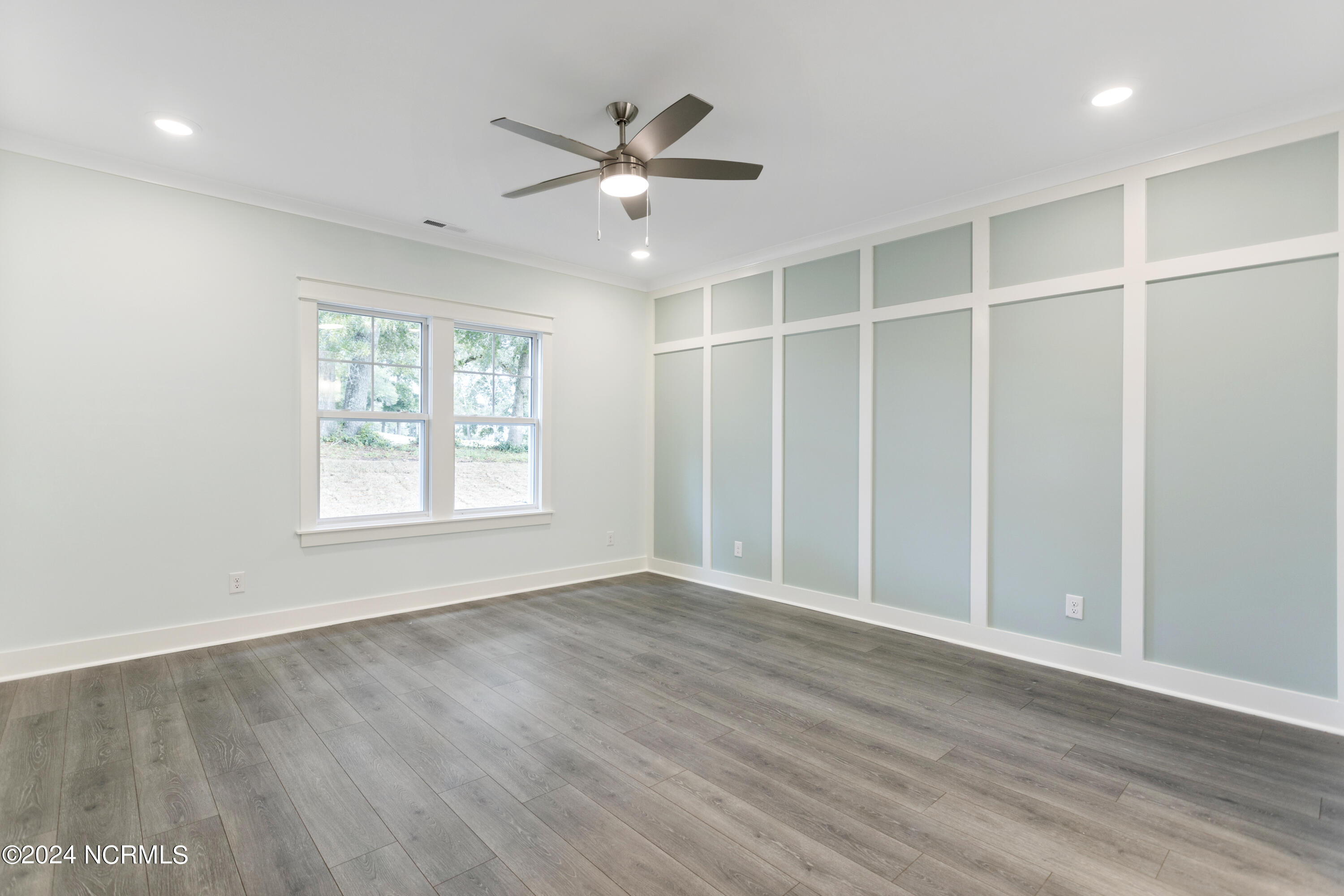 100543497 | Photo 16