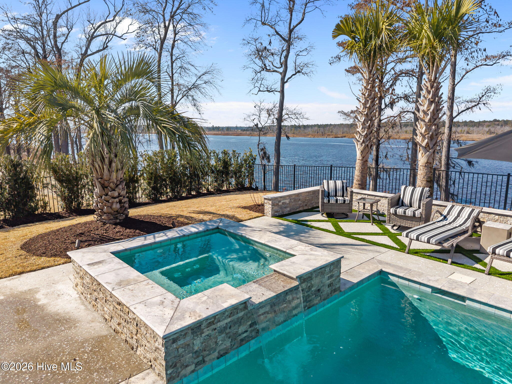 100554448 | Photo 47