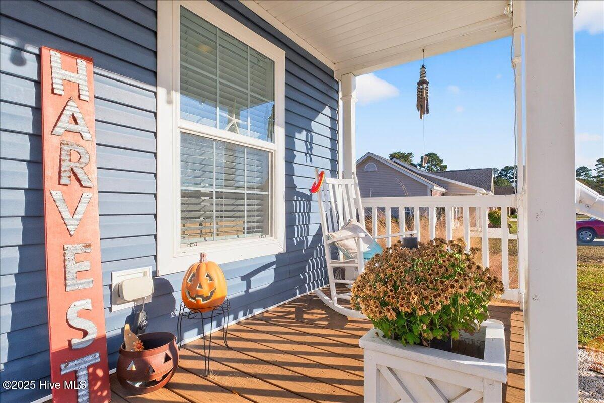 100540840 | Photo 38