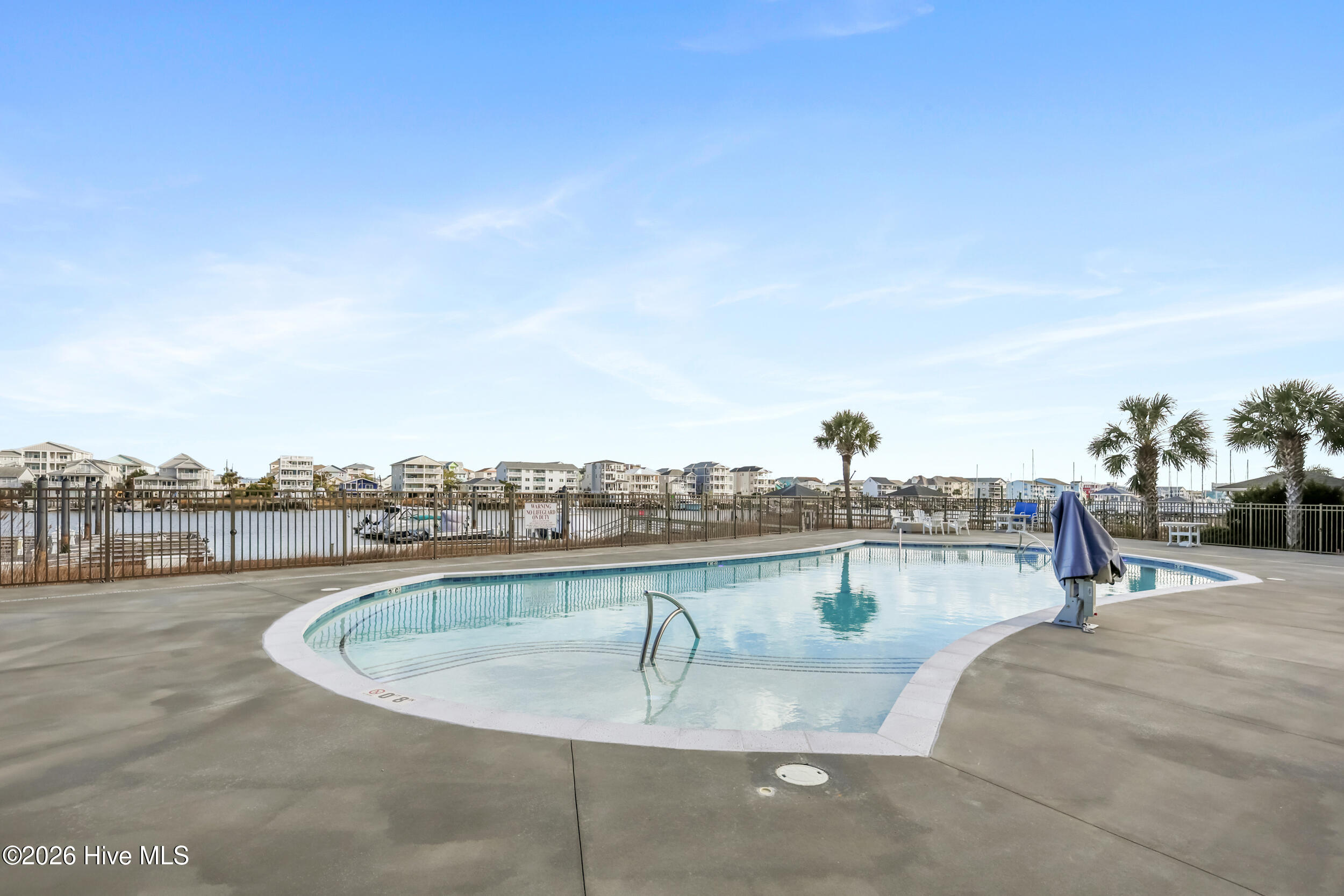 100550750 | Photo 17