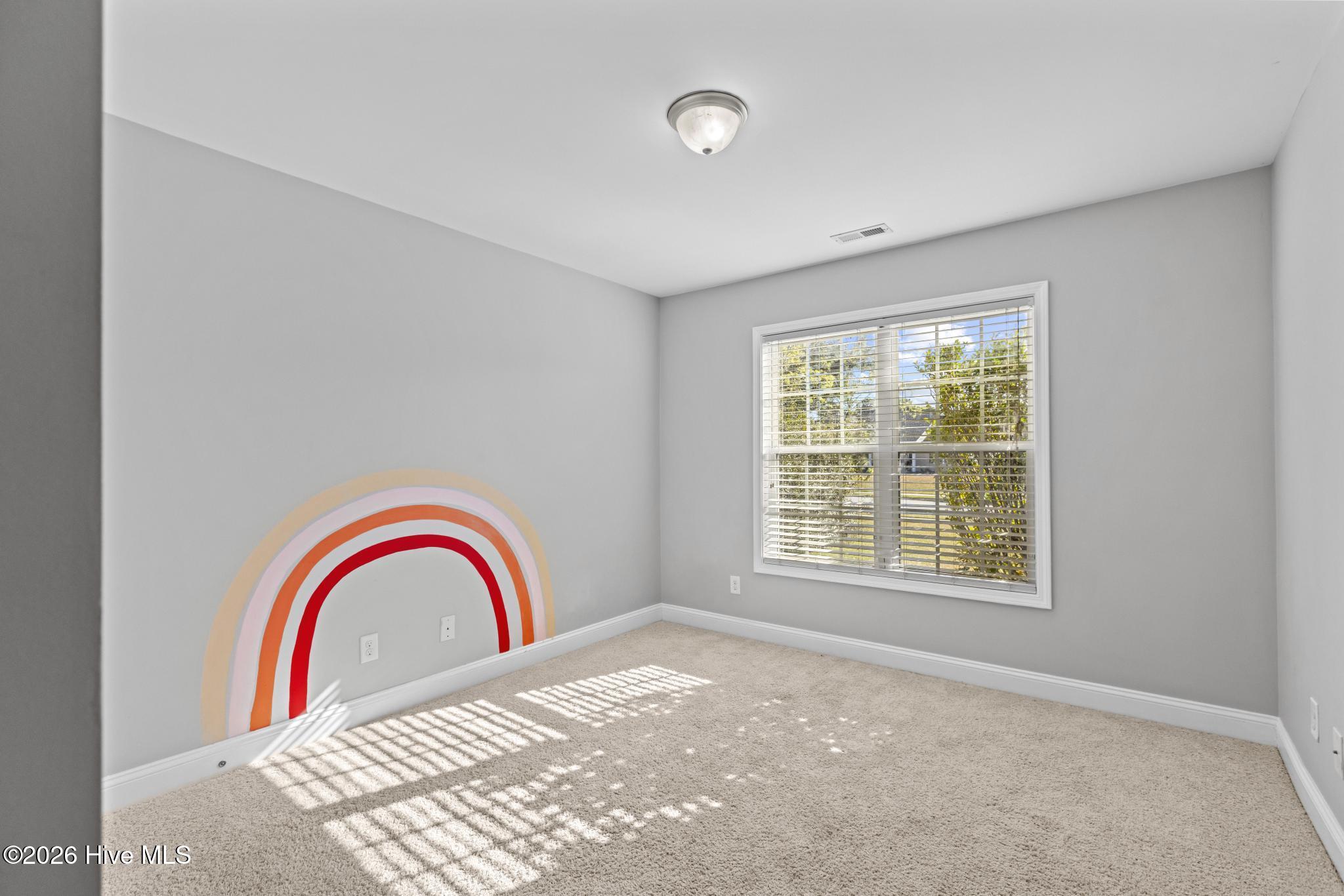 100565553 | Photo 21