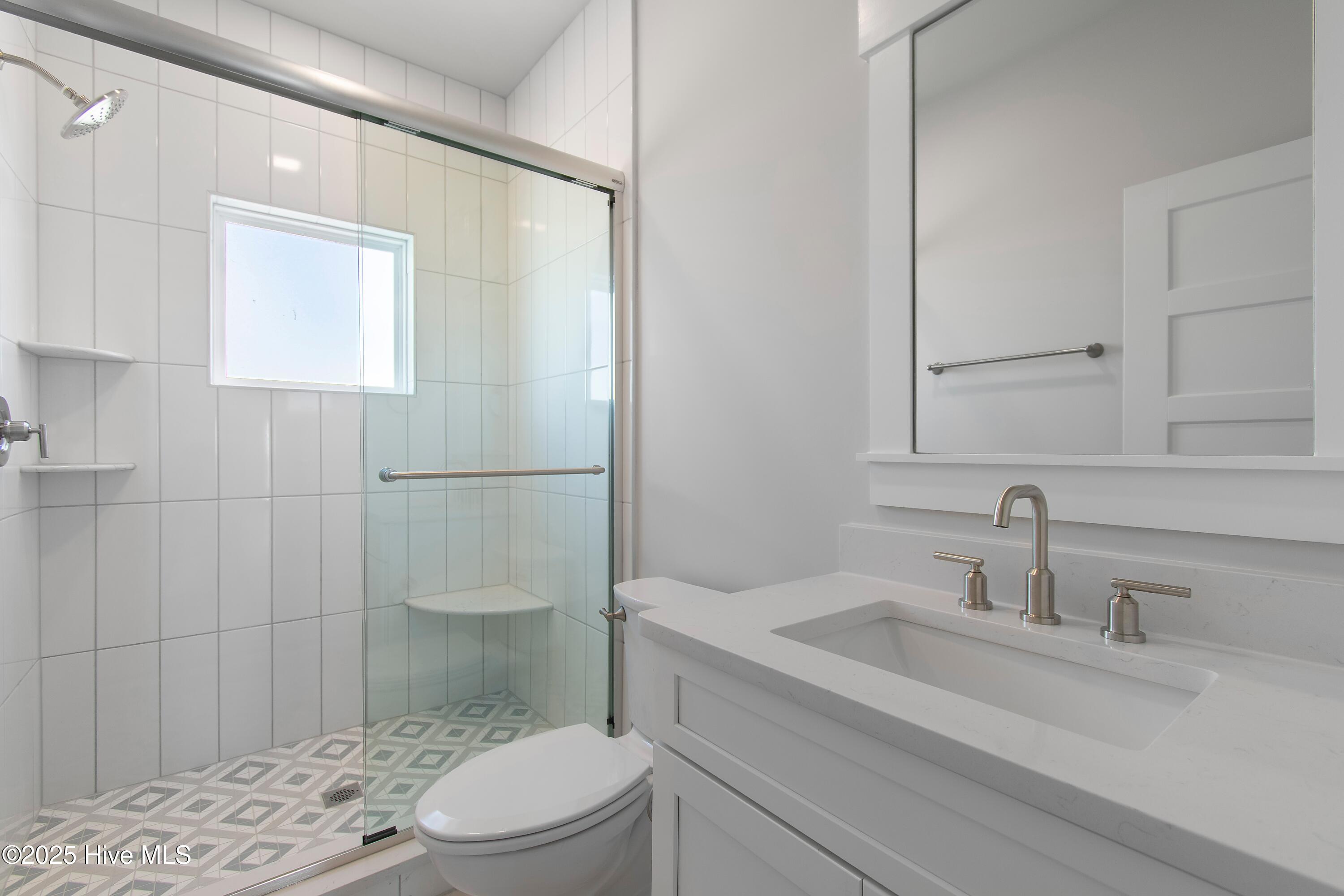 100511699 | Photo 82