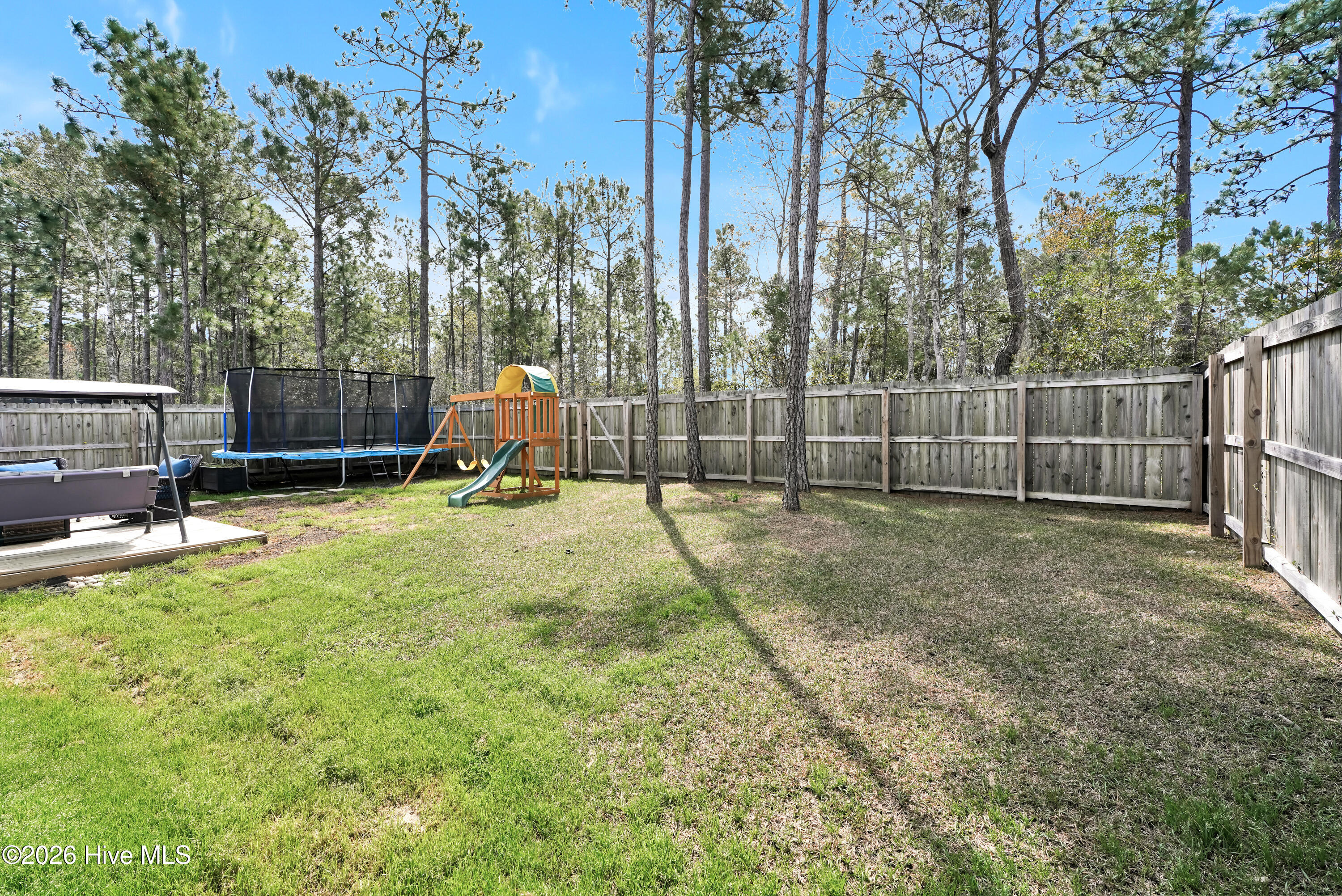 100563404 | Photo 31