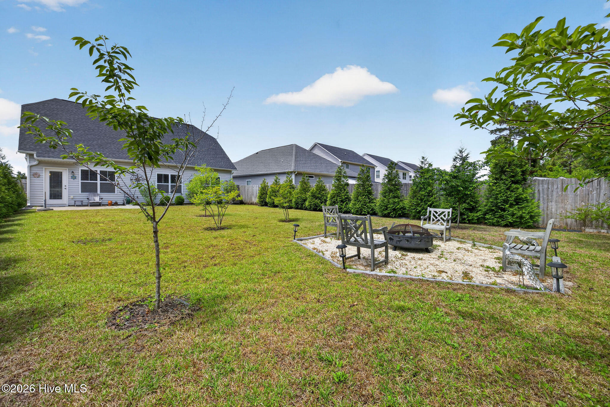 100570074 | Photo 37