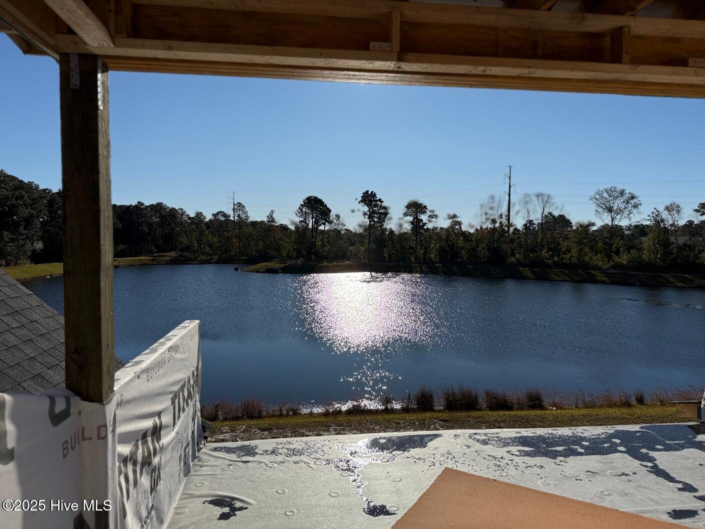 100545298 | Photo 16