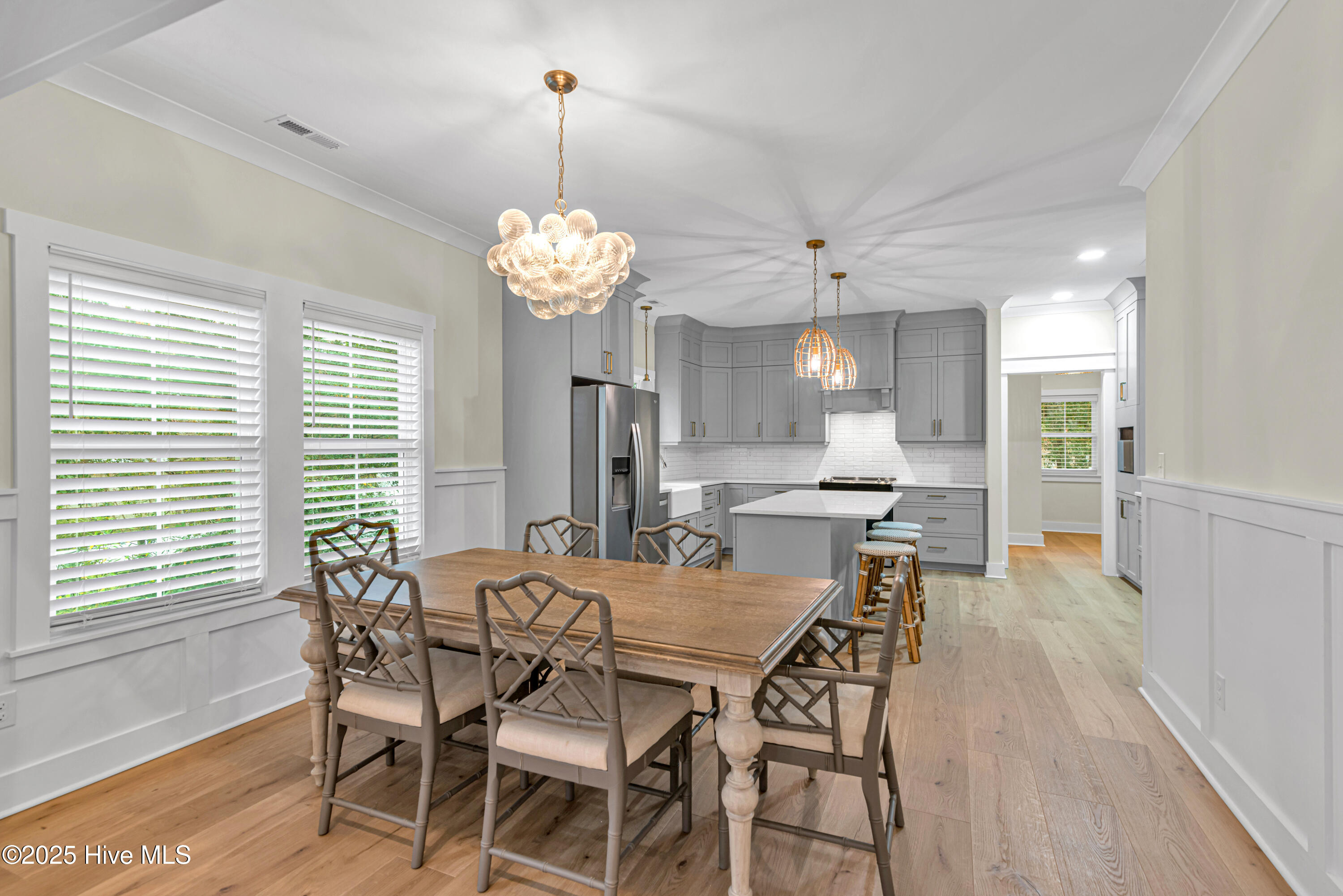 100542674 | Photo 10