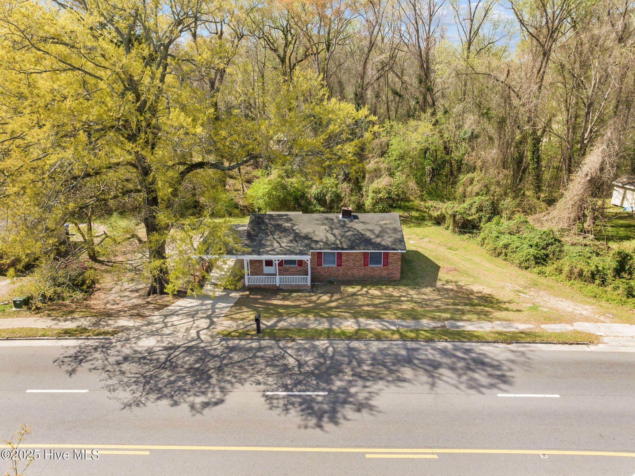 Homes for sale in Greenville, NC | 3630 E 10Th St, Greenville, NC 27858 | MLS# 100494202