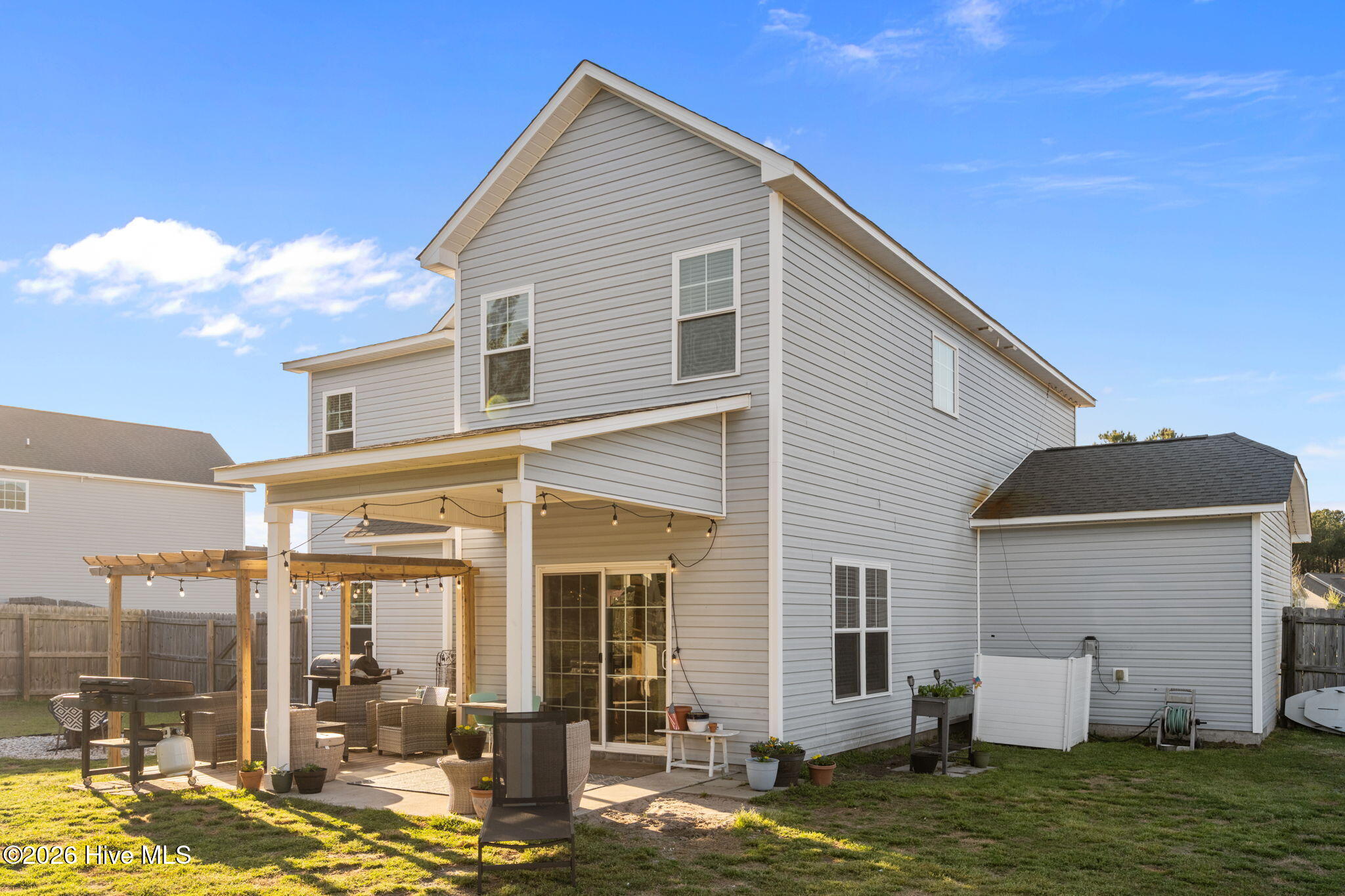 100564258 | Photo 41