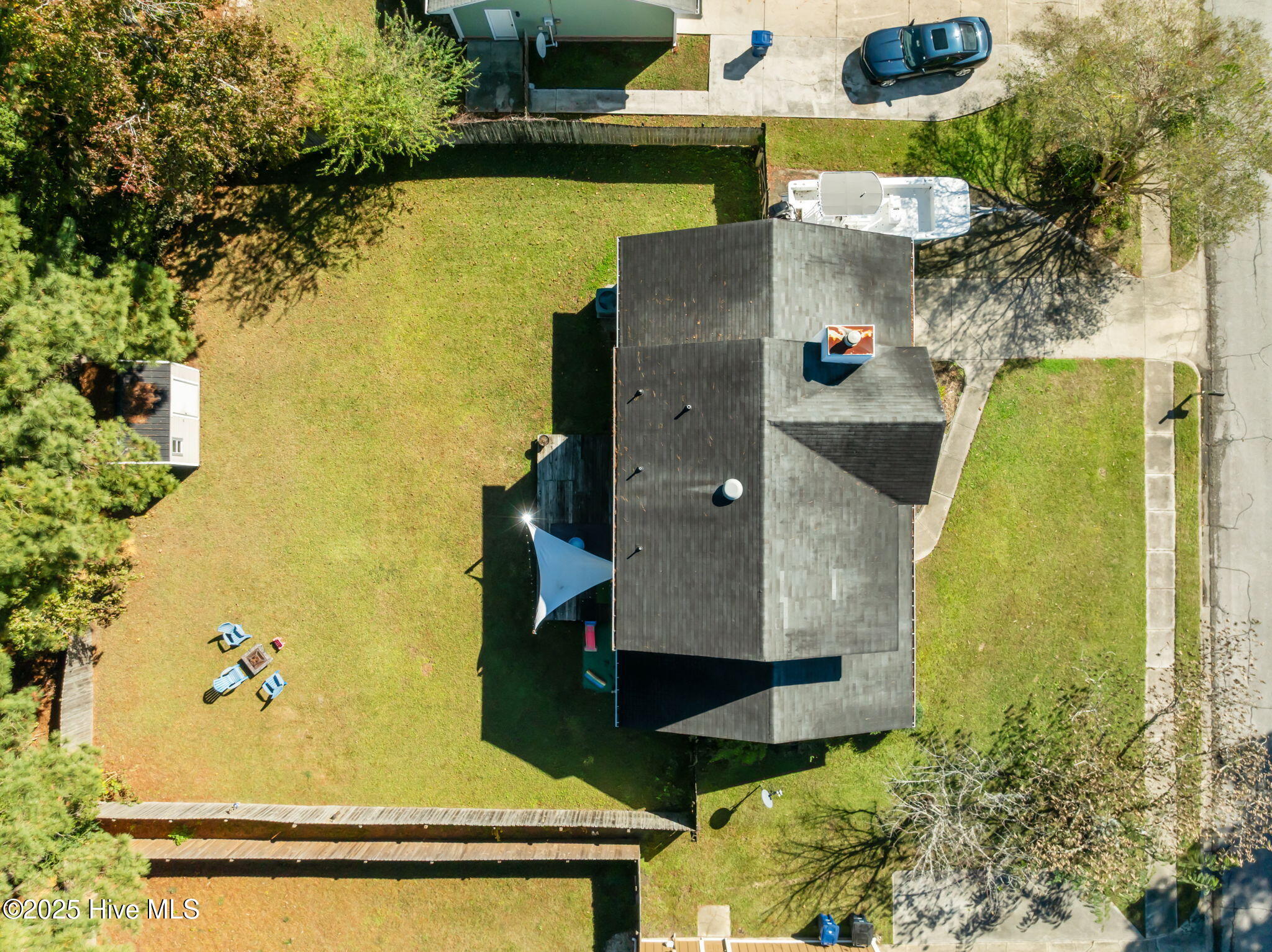 100539001 | Photo 41