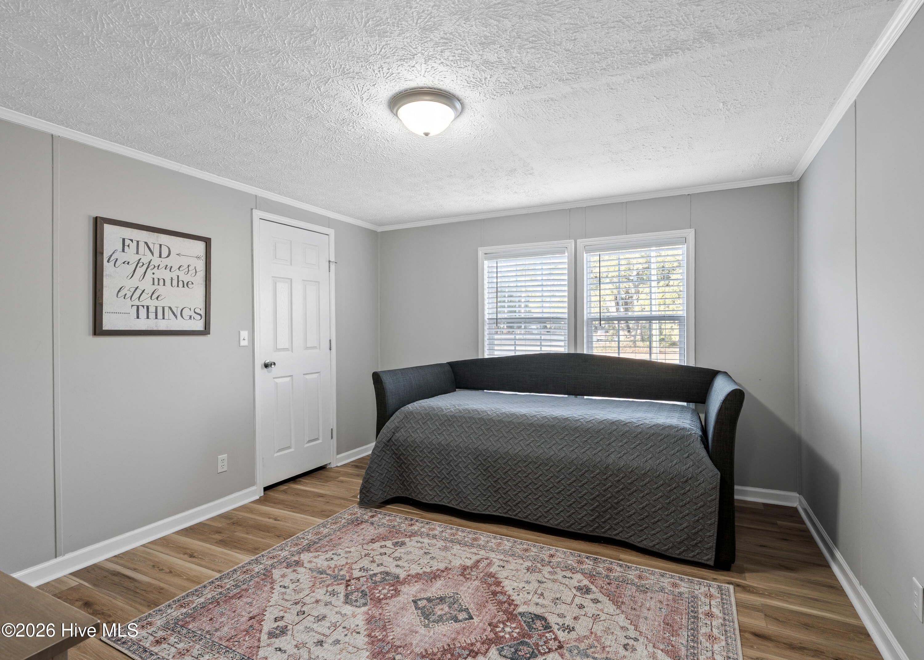 100548742 | Photo 27