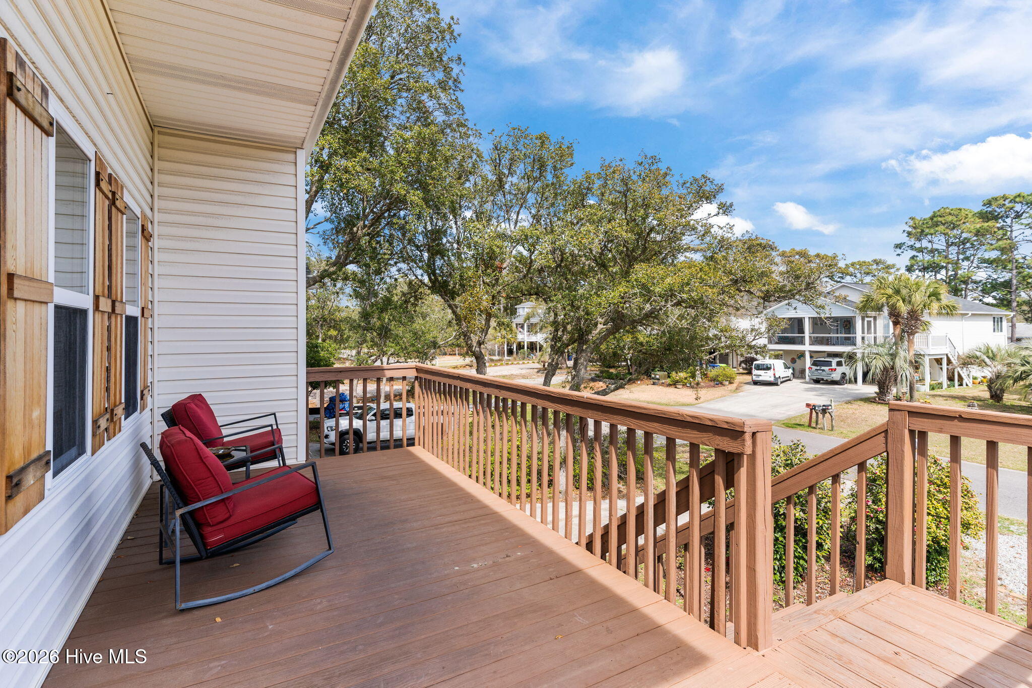 100564458 | Photo 11