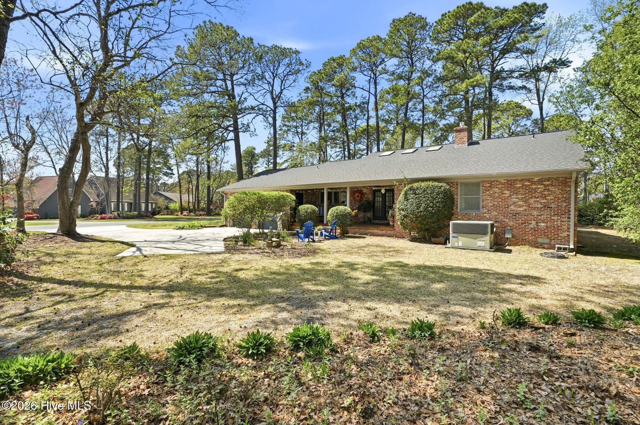 100563763 | Photo 64