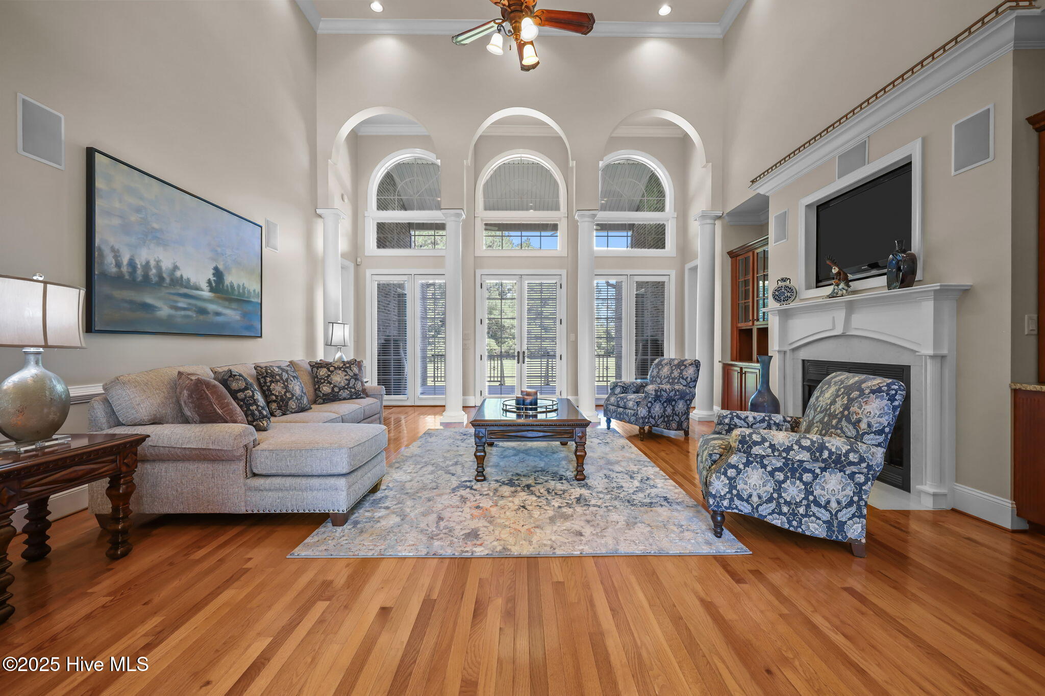 100529119 | Photo 13