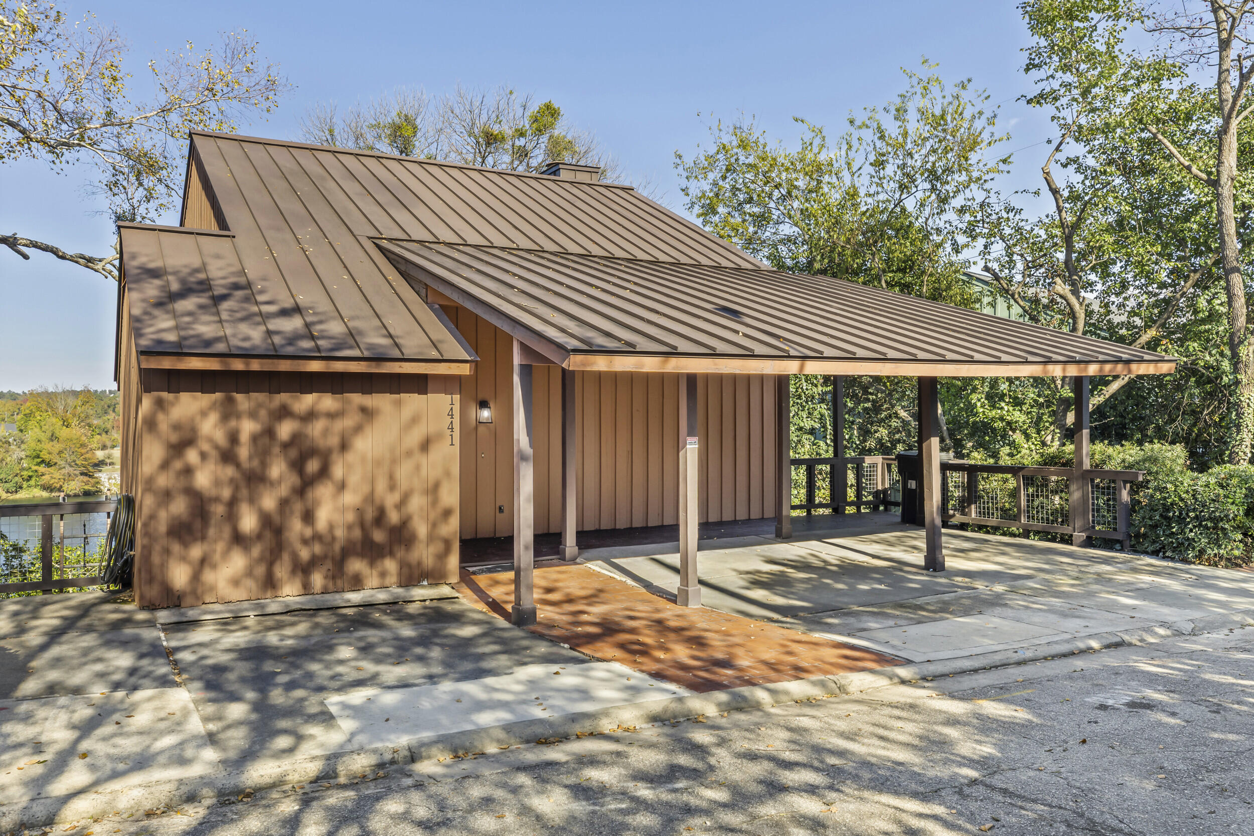 Homes for sale in Augusta, GA | 1441 Waters Edge Dr, Augusta, GA 30901 | MLS# 549432