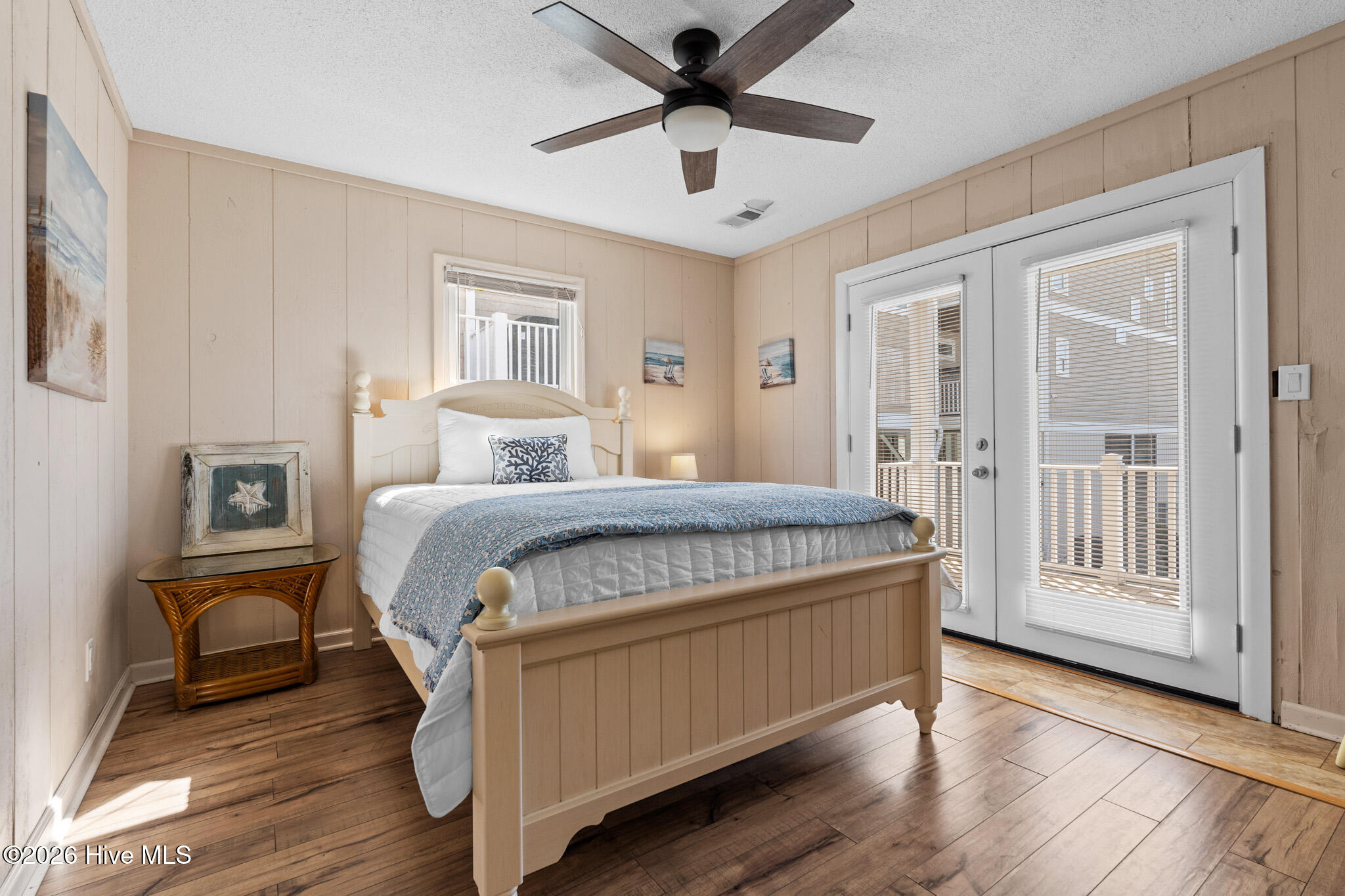 100564426 | Photo 29