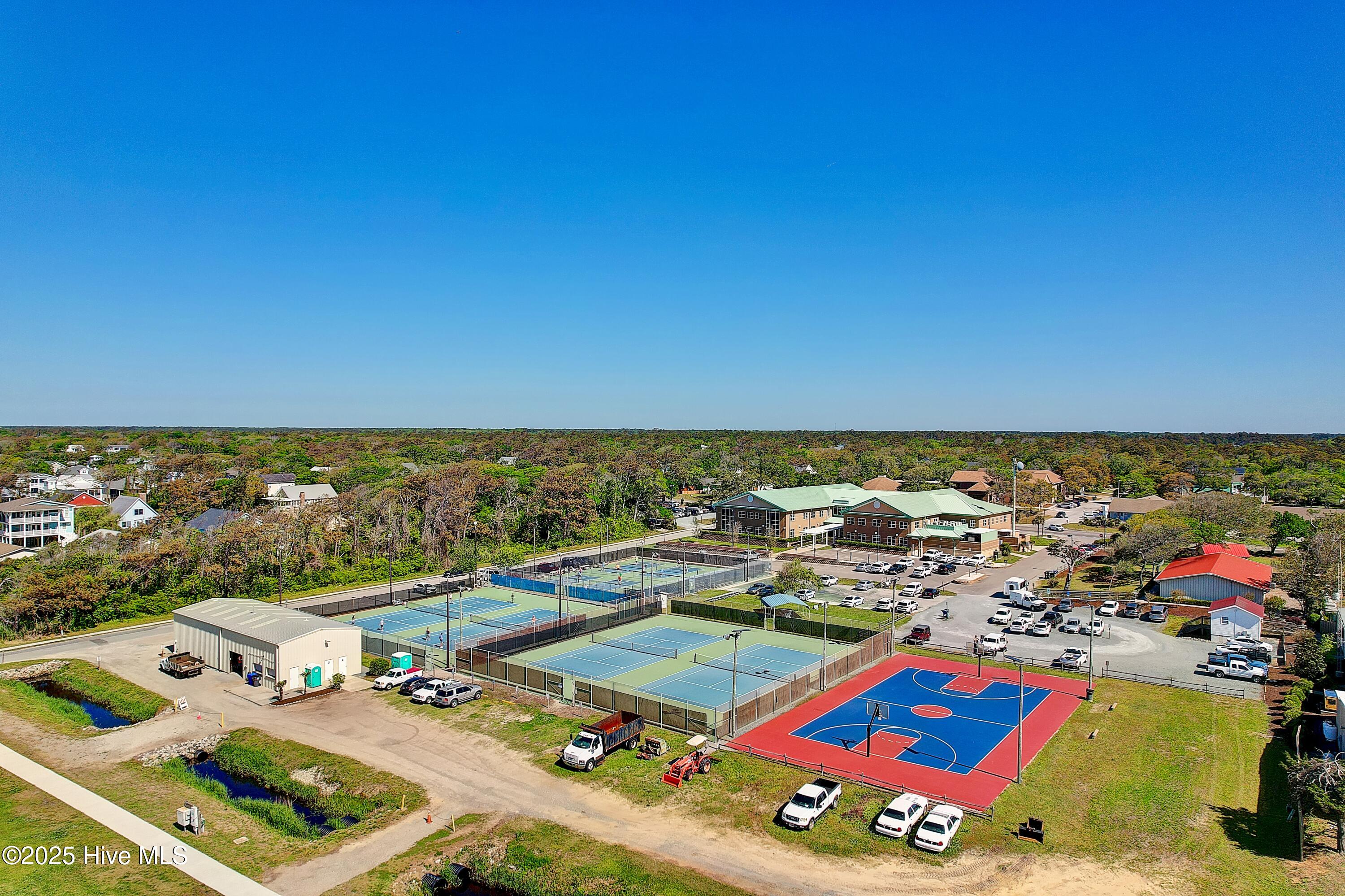 100544300 | Photo 66