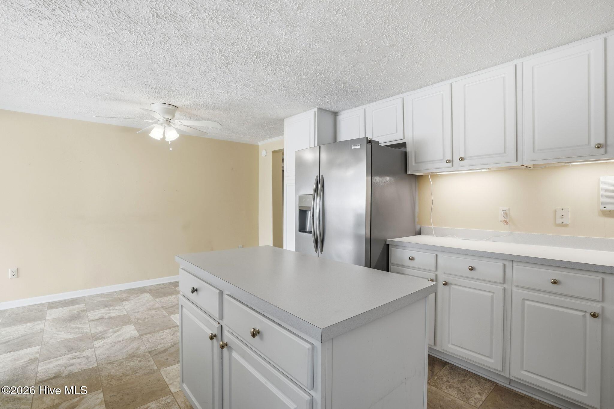 100556115 | Photo 42