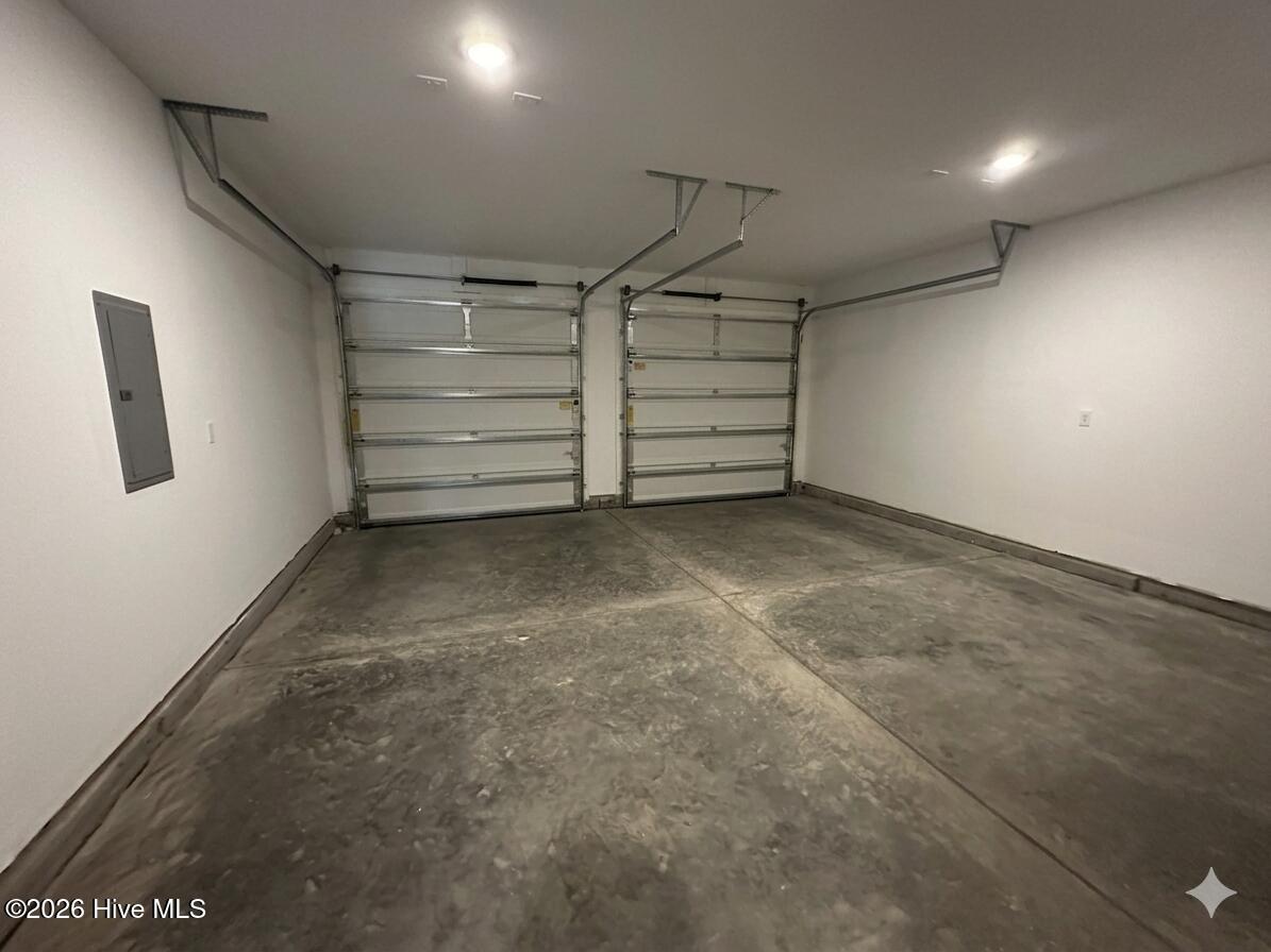 100550153 | Photo 53